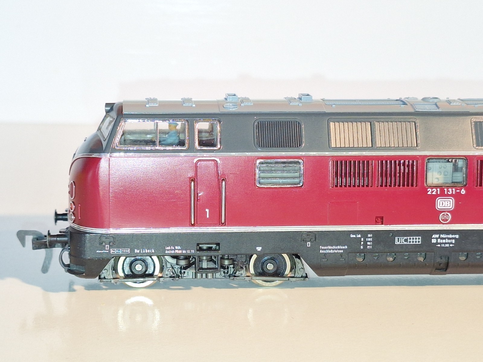 Fleischmann 4235 DB 221 Cl. Loco. New Old Stock. Mint Cond. Boxed. HO. 2 rail DC