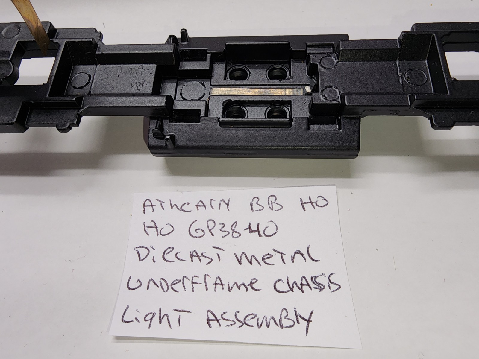 GP38 ATHEARN HO SCALE DIECAST METAL UNDERFRAME CHASSIS HEADLIGHT ASSEMBLY LOT