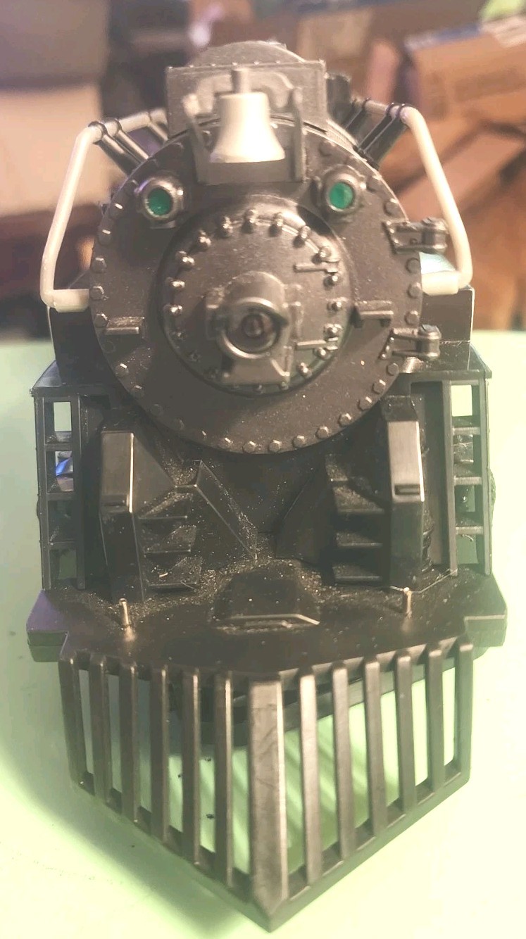 Lionel Engine #1945 Harry Potter Plastic Locomotive Please Mack a offer
