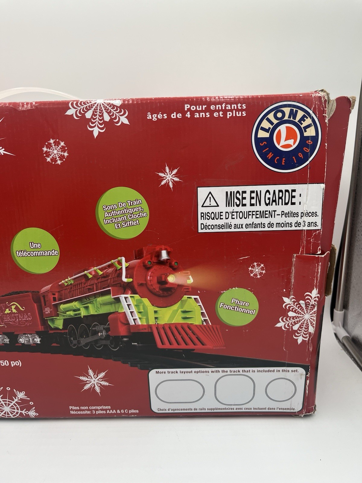 Lionel 7-11915 Home For The Holiday Ready-to-Play set with Factory -excellent