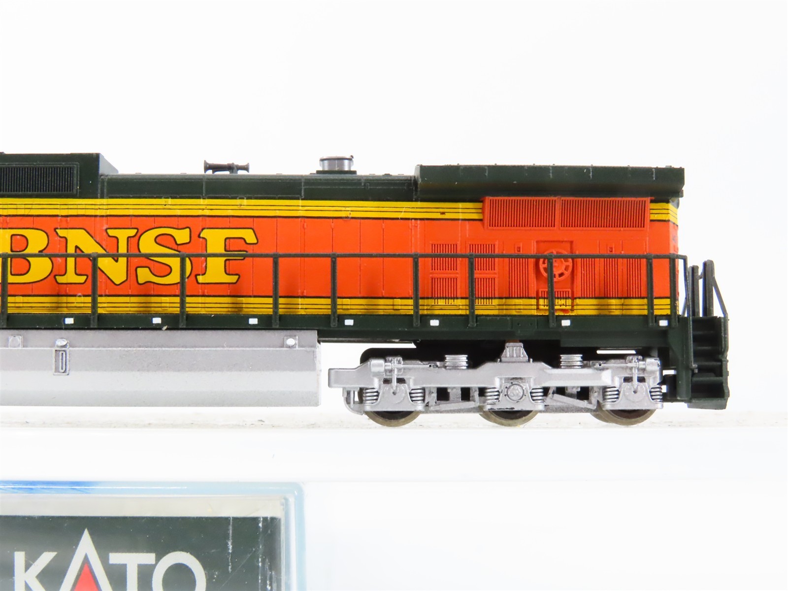 N Scale KATO 176-3200 BNSF Railway C44-9W Diesel #4407 – Custom – DCC Ready