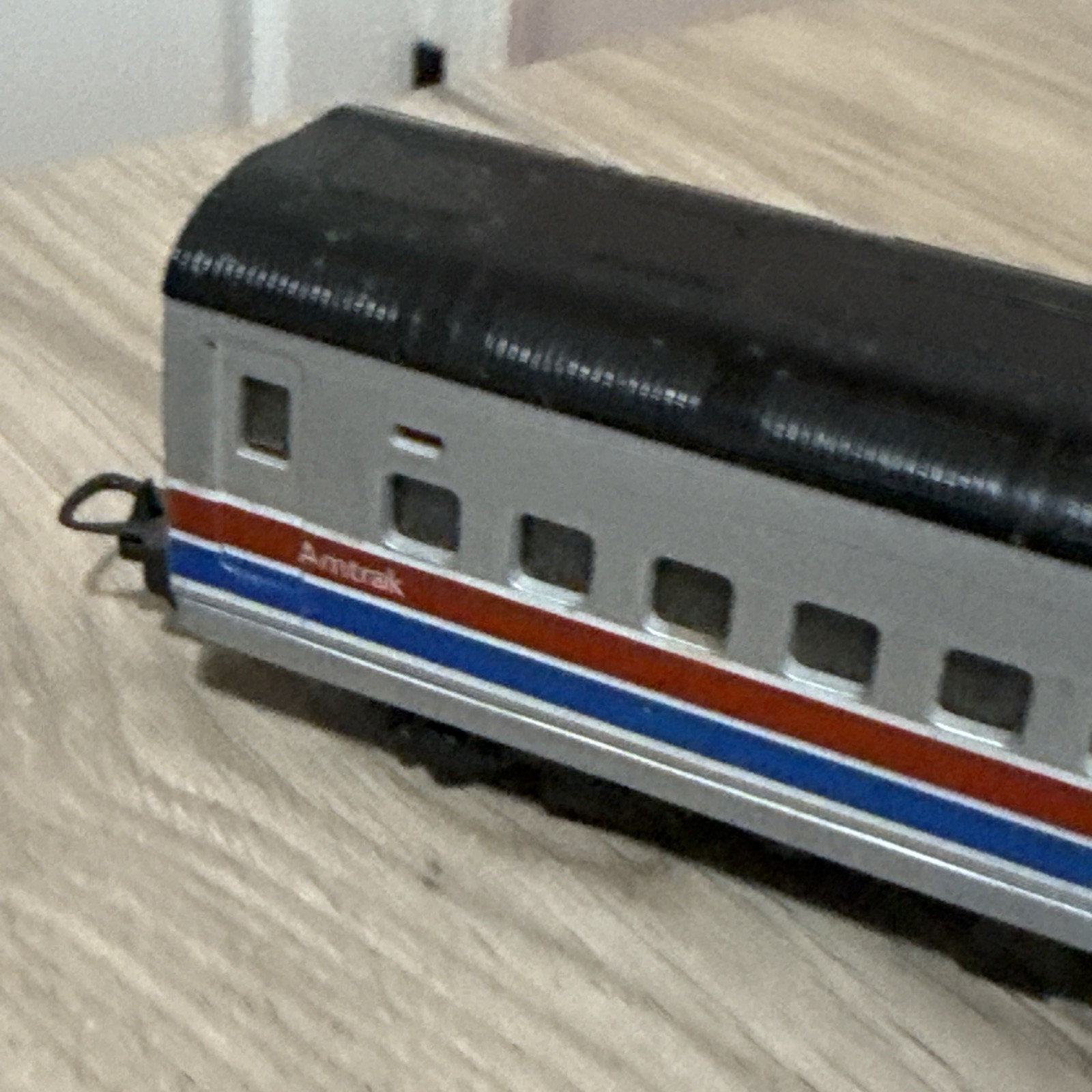Model Power HO Scale Locomotive Amtrak Bullet Train1095 Dummy Playart Hong Kong