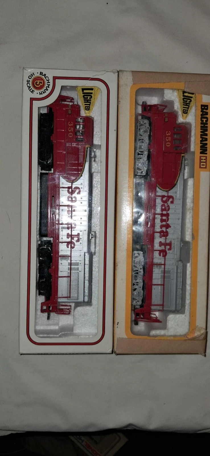 HO Bachmann Santa Fe Powered Diesel Engine #350 Both Are Used