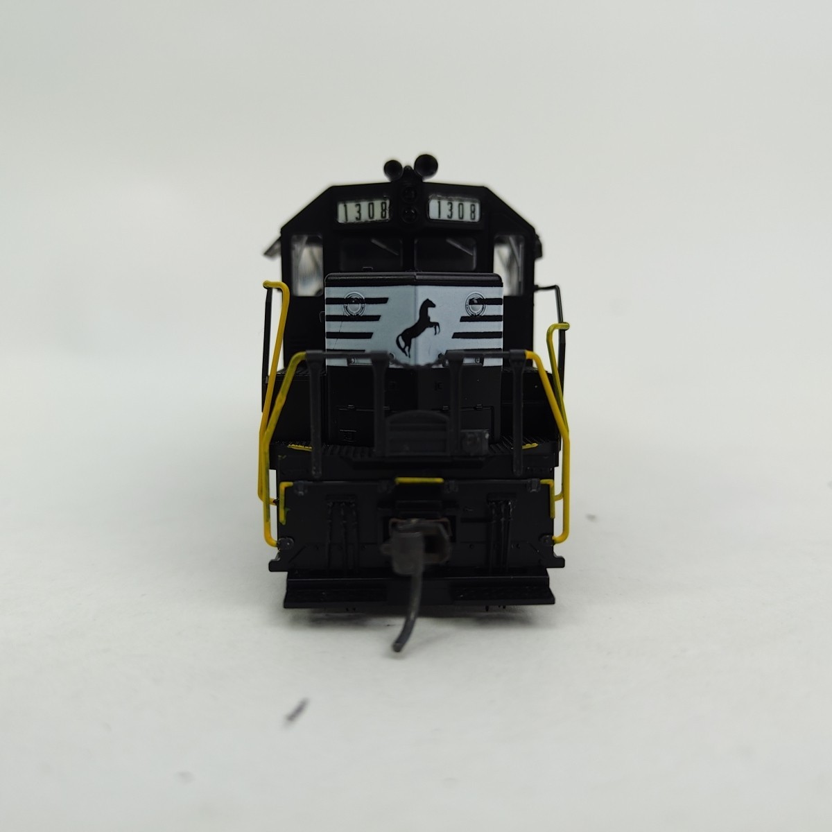 KATO HO Scale EMD GP35 Phase 1a Norfolk Southern #1308 W/O DB Locomotive 37-034