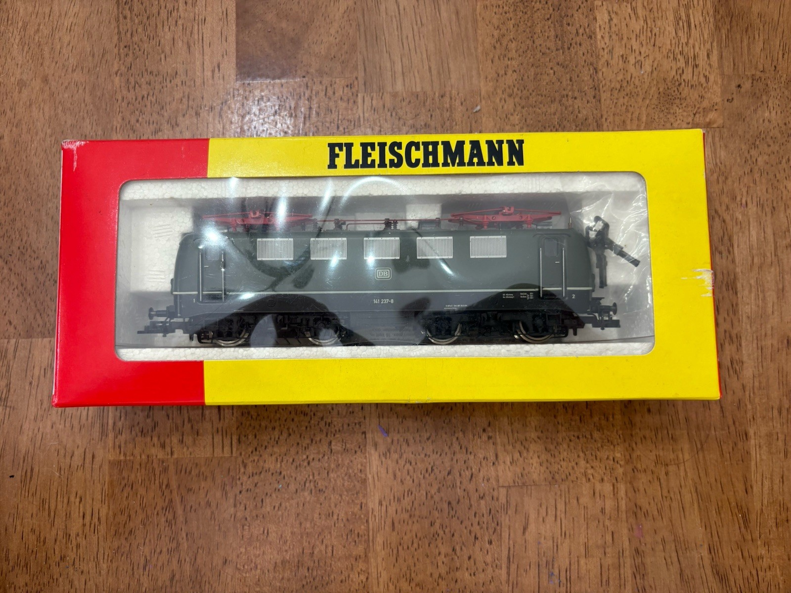 Fleischmann 4326 Electric Locomotive Series 141 237-8 DB Green Gauge H0 OVP