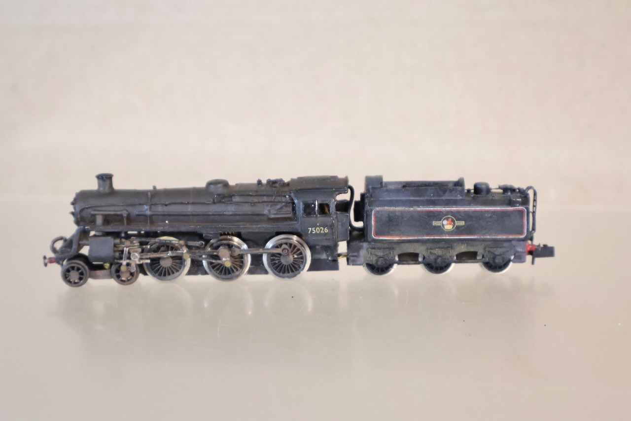GRAHAM FARISH LANGLEY WEATHERED BR 4-6-0 STANDARD CLASS 4MT LOCO 75026 on