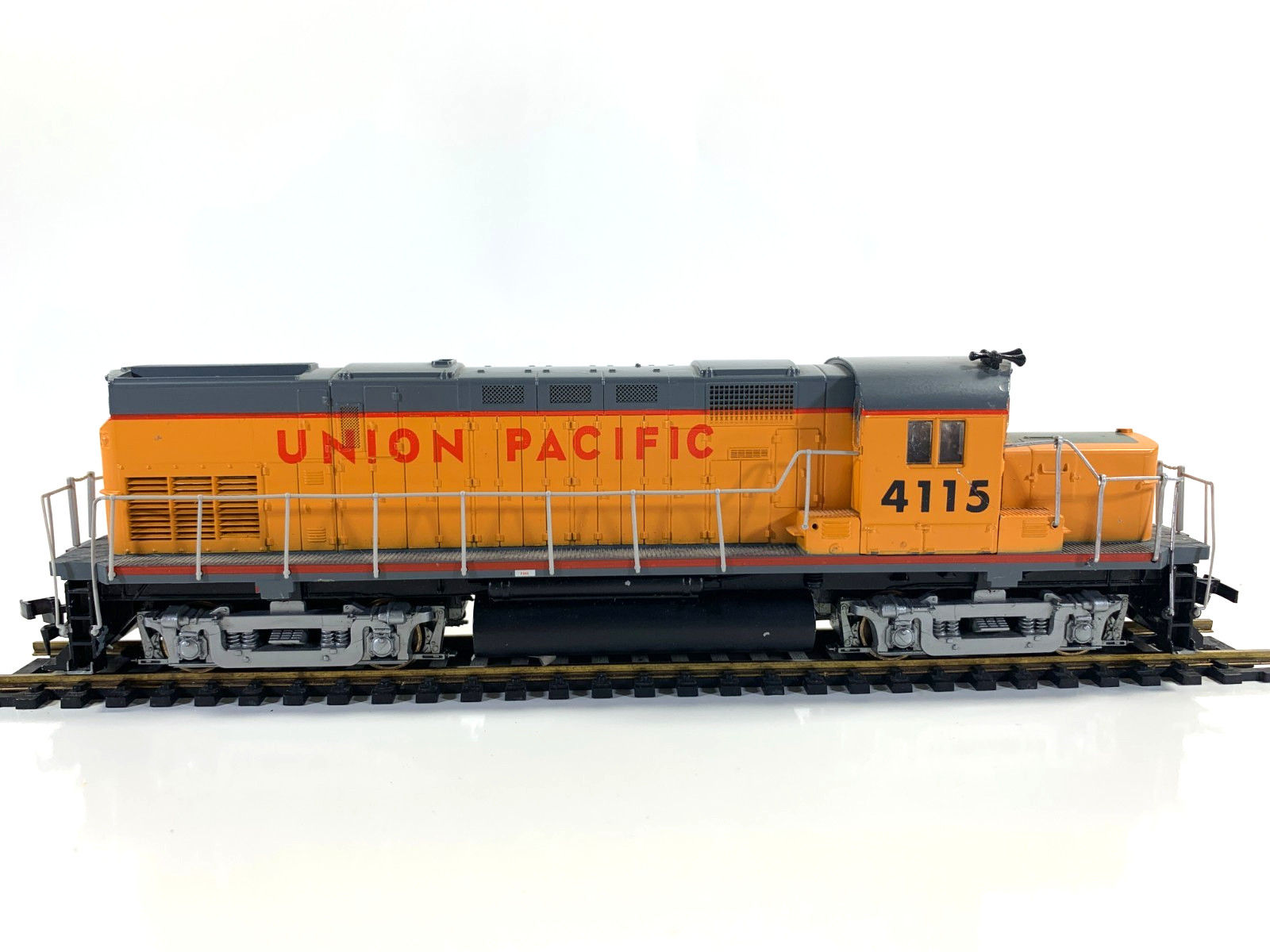 Rivarossi 232 001-8 Union Pacific Loco #4115, HO scale (1996)