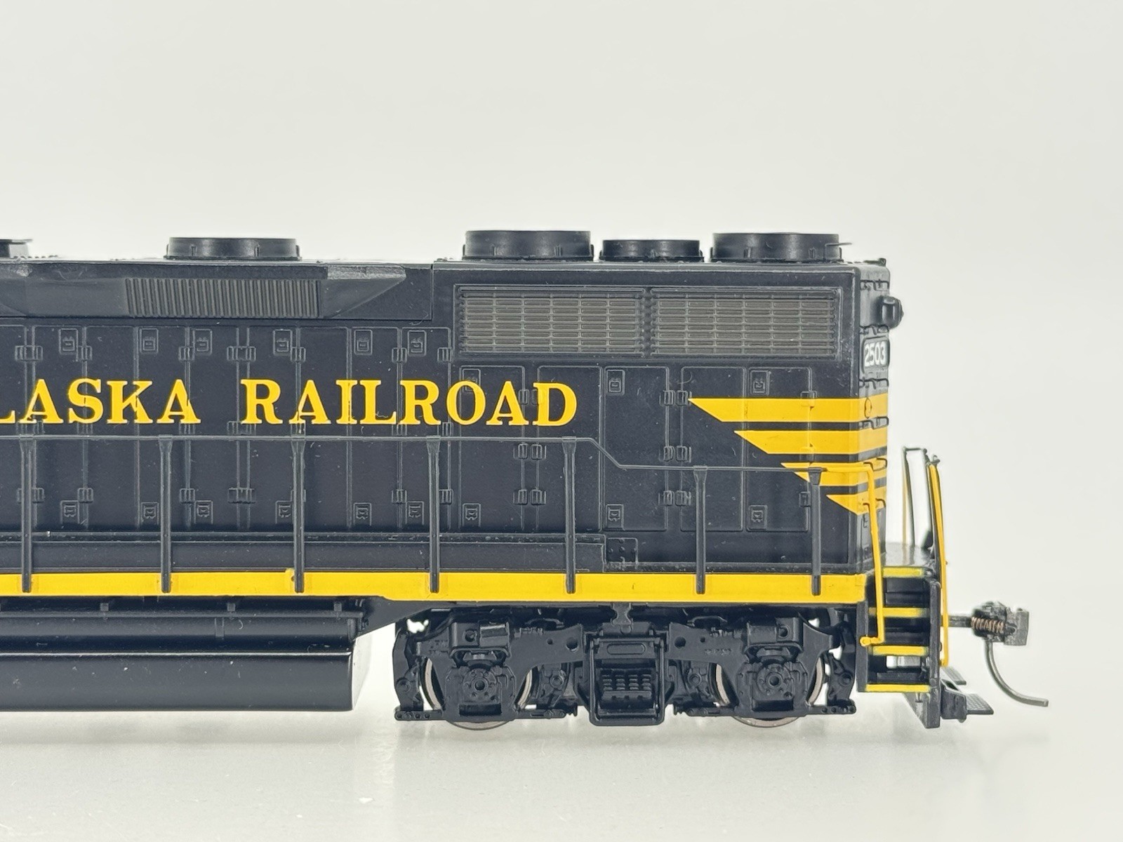 HO Athearn RTR 91762 Alaska Railroad GP35 Powered Diesel Locomotive ARR #2503