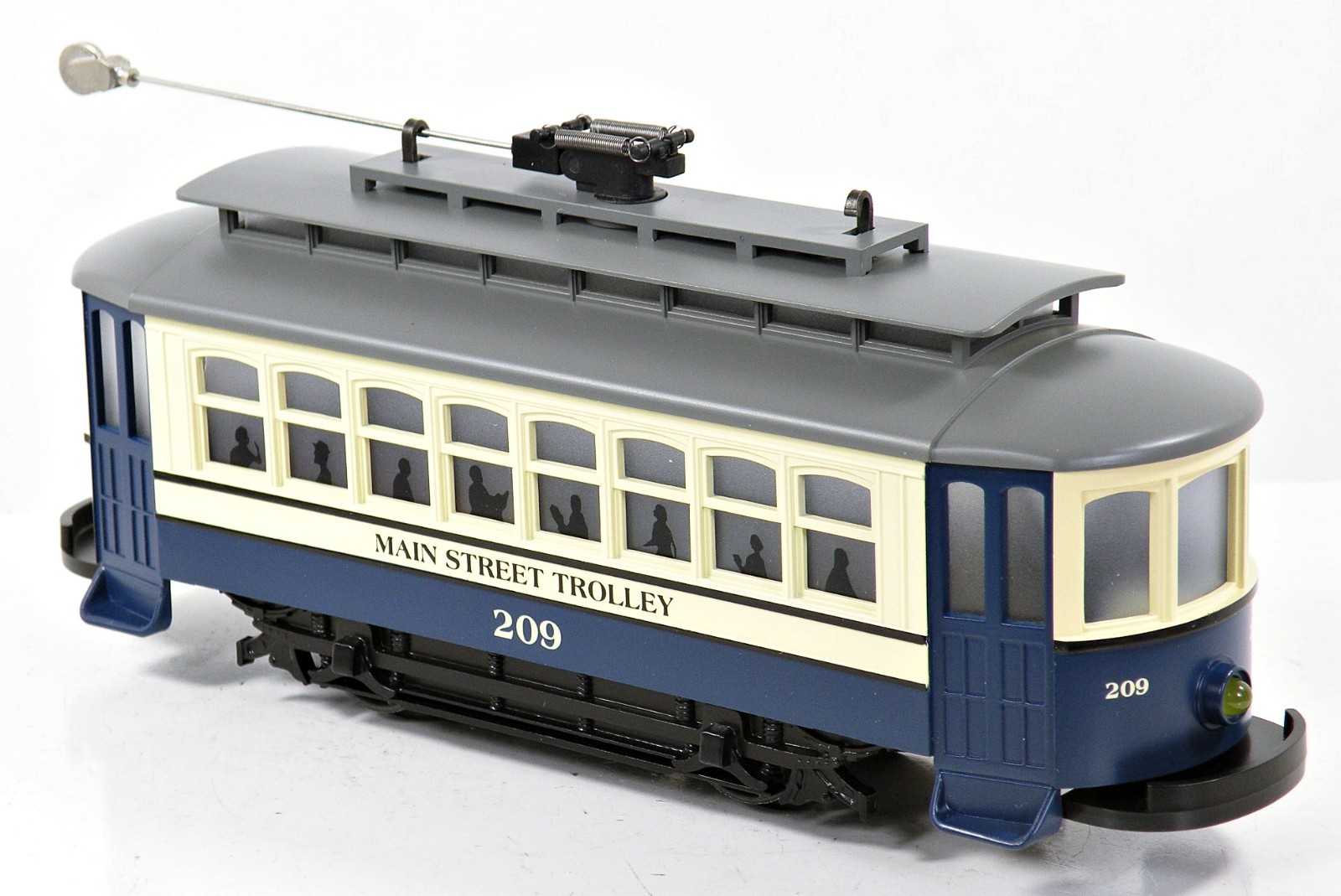 MTH 30-2562 Main Street Bump-n-Go Trolley NIB