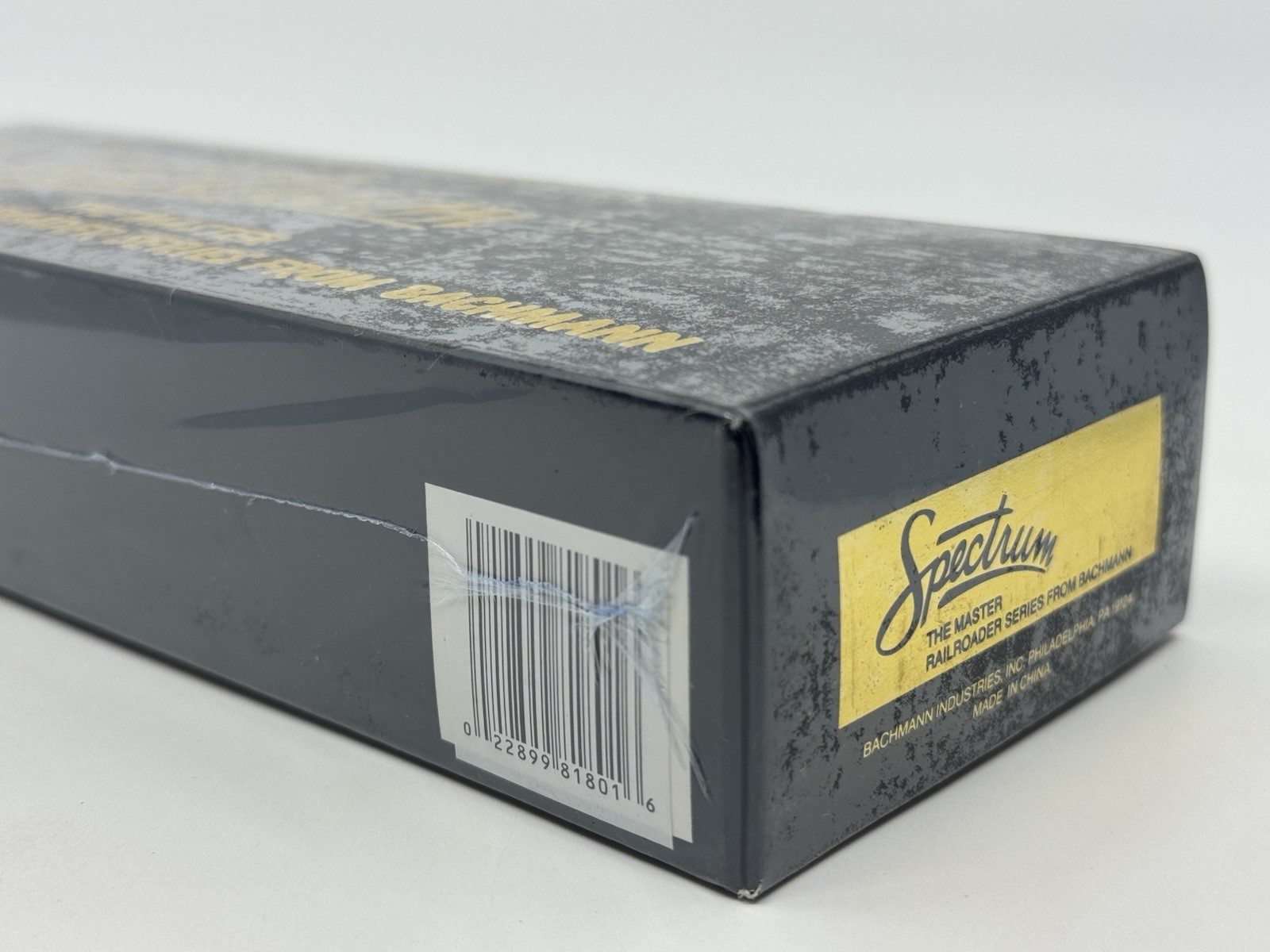 HO Bachmann Spectrum 81801 Unlettered 0-6-0 Saddle Tank Switcher Locomotive NEW