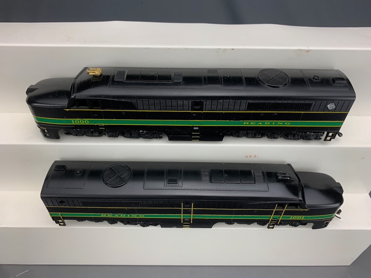 HO Athearn Pair PA1/PA1 Locomotives Reading #1001 & #1000 PWR/DMY HO8387