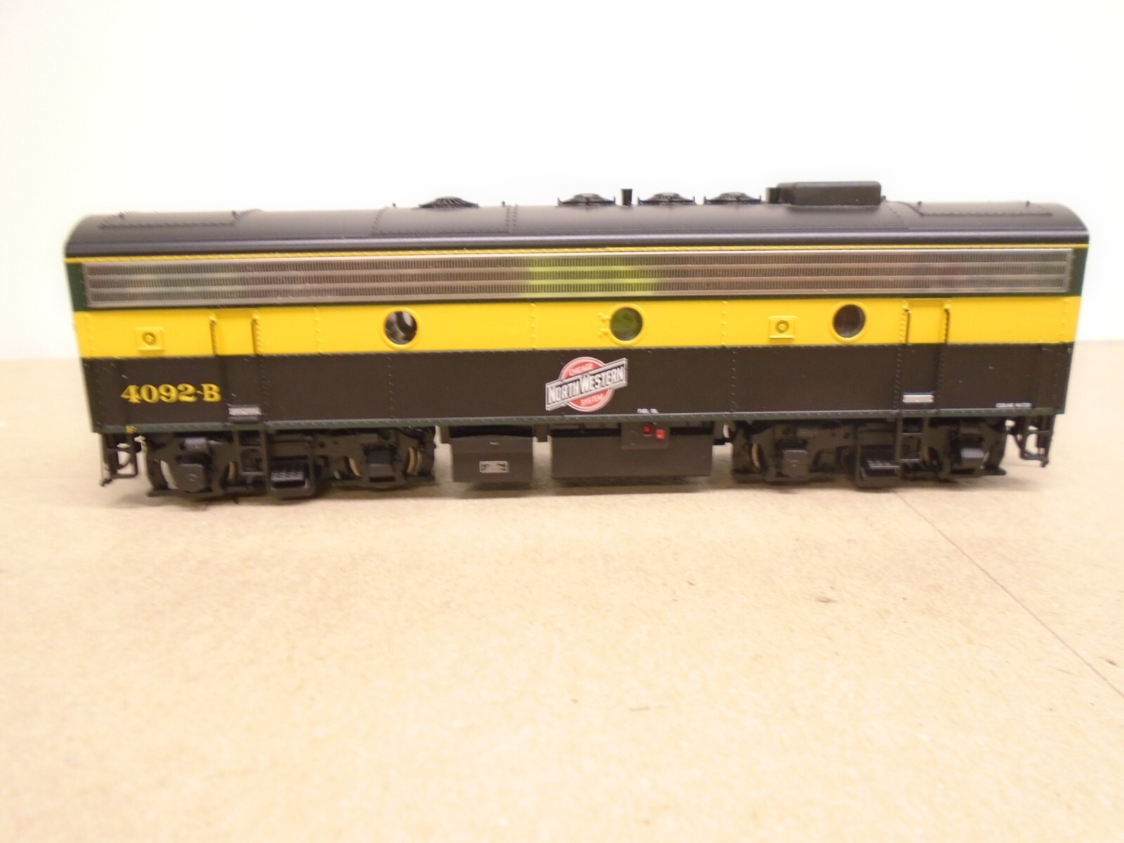 Proto 2000 Ho 920-40648, F-7A C&NW 4092B, QSI DCC Sound,