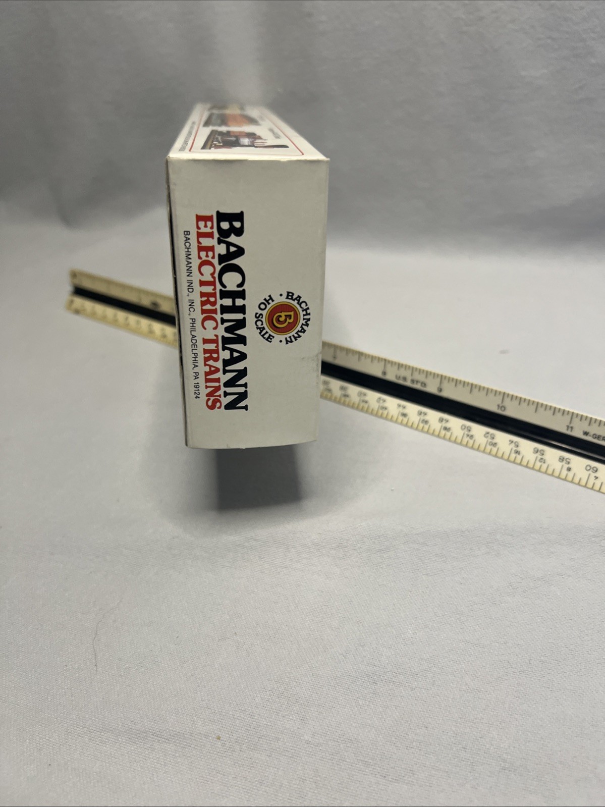 NEW Vintage Bachmann HO Scale Santa Fe GE U36B Diesel Locomotive #350 Lighted
