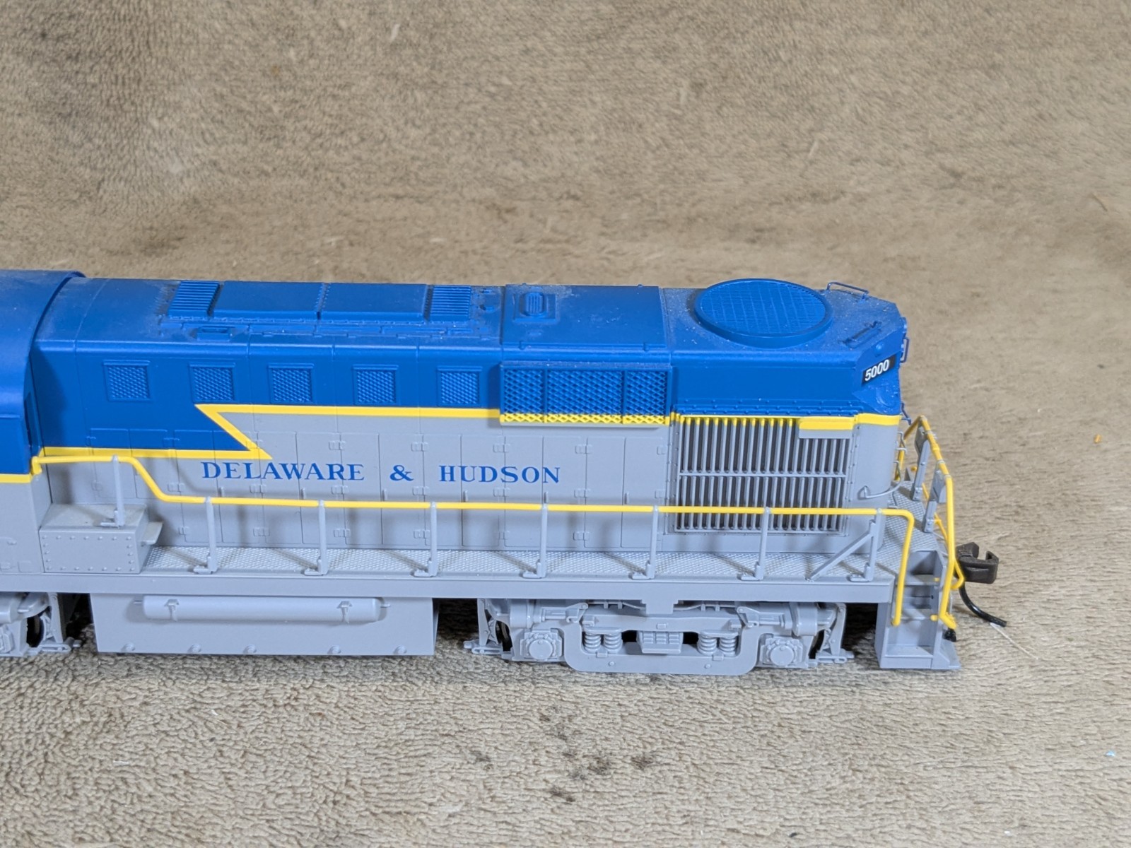 Atlas 8791 HO Scale Delaware & Hudson RS-11 Diesel Locomotive #5000
