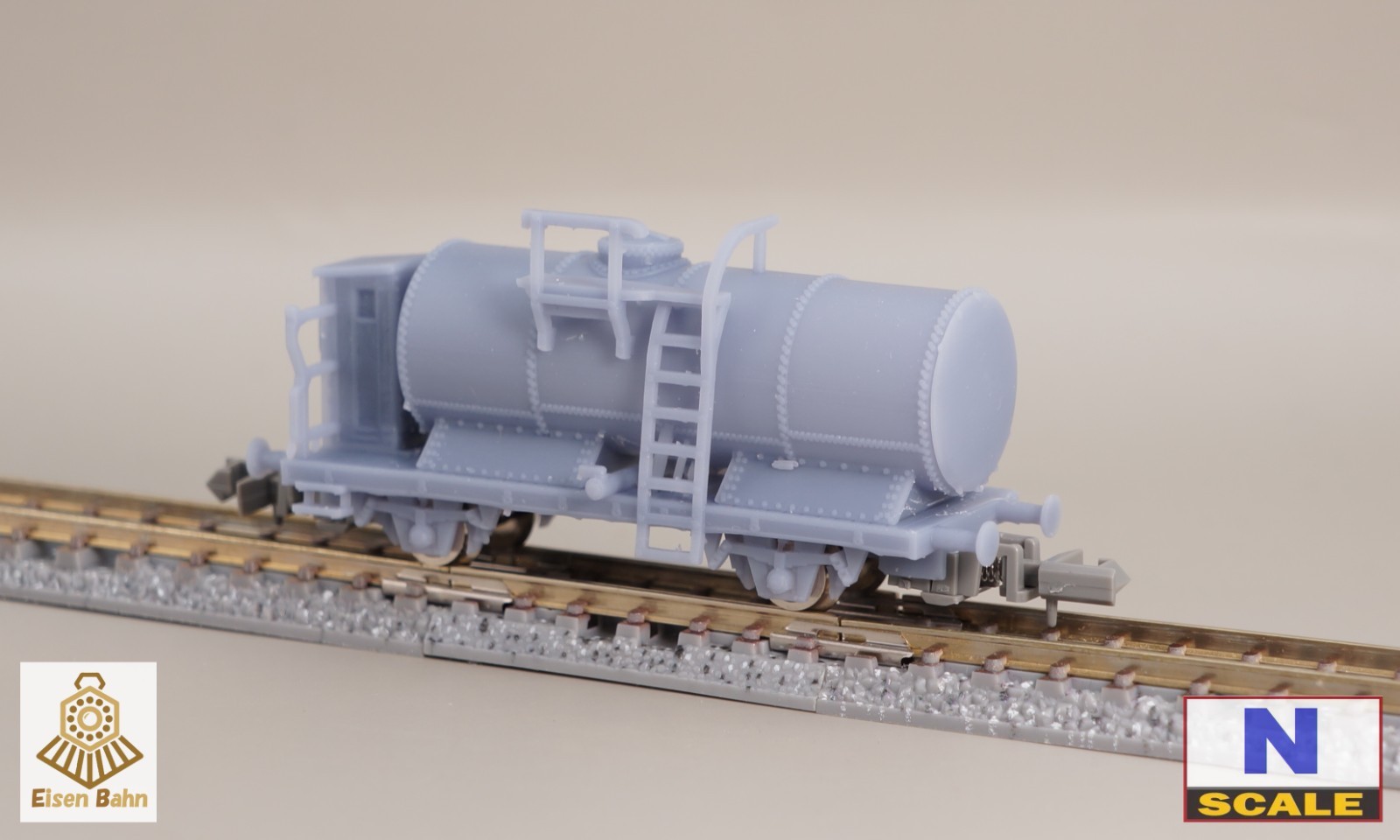 1/160 (N-scale) WWII German V2 Fuel Tank wagon /w wheels & coupliers resin kit