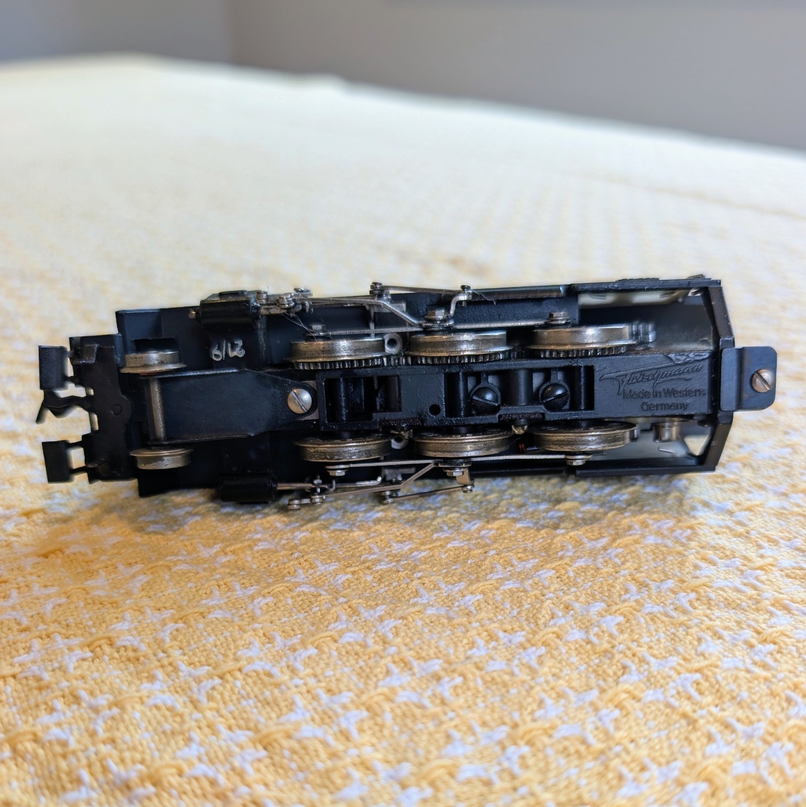 Vintage Fleischmann HO Scale 1350 Pennsylvania 0-6-0 Locomotive & Tender WORKS