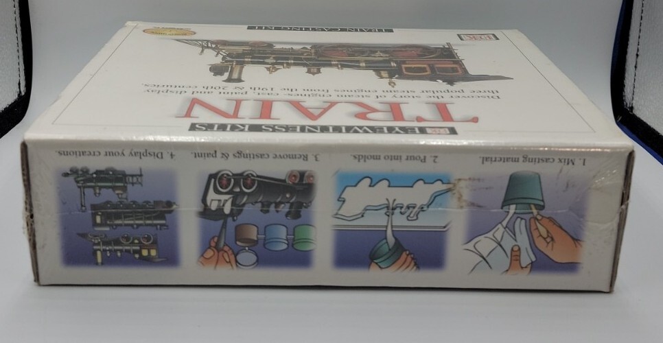 Eyewitness Kits Steam Engine Train Casting Model Kit New In Box STEM Craft Set.