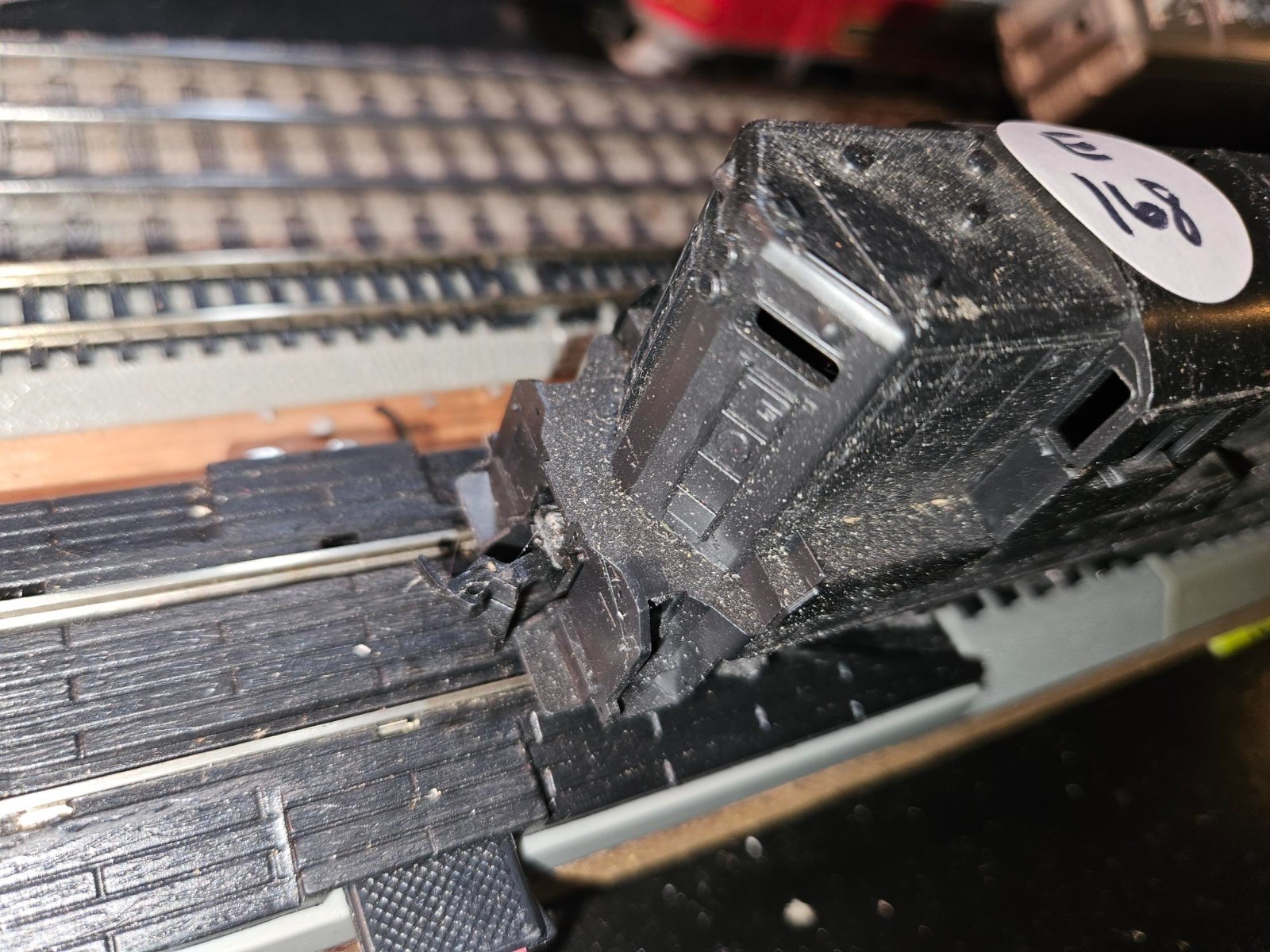 NON-POWERED BLACK, UNBRANDED DIESEL, HO GUAGE, SEE PHOTOS FOR DETAILS