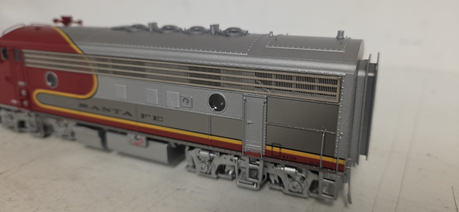 Walthers Proto HO 920-41273 F3A Santa Fe Red Warbonnet #31C W/Sound/DCC/DC LED