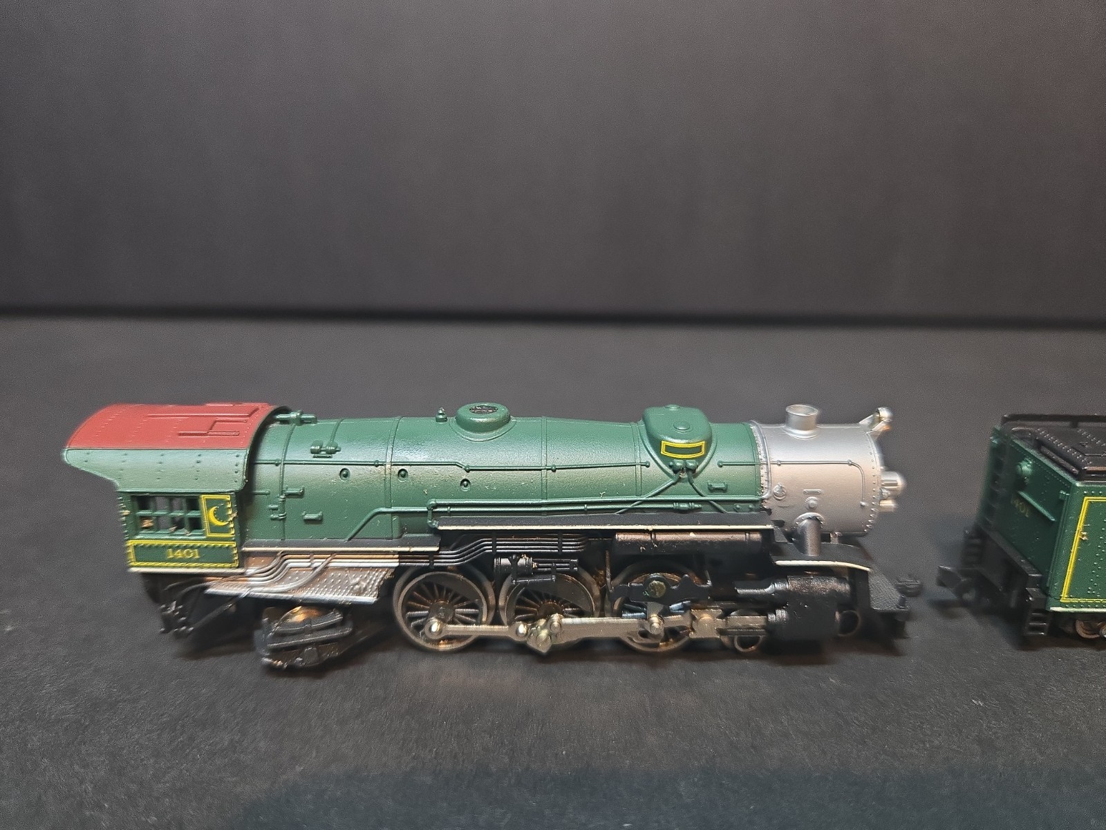 Rivarossi N Scale 4-6-2 Heavy Pacific Southern Locomotive 005601C See Details!