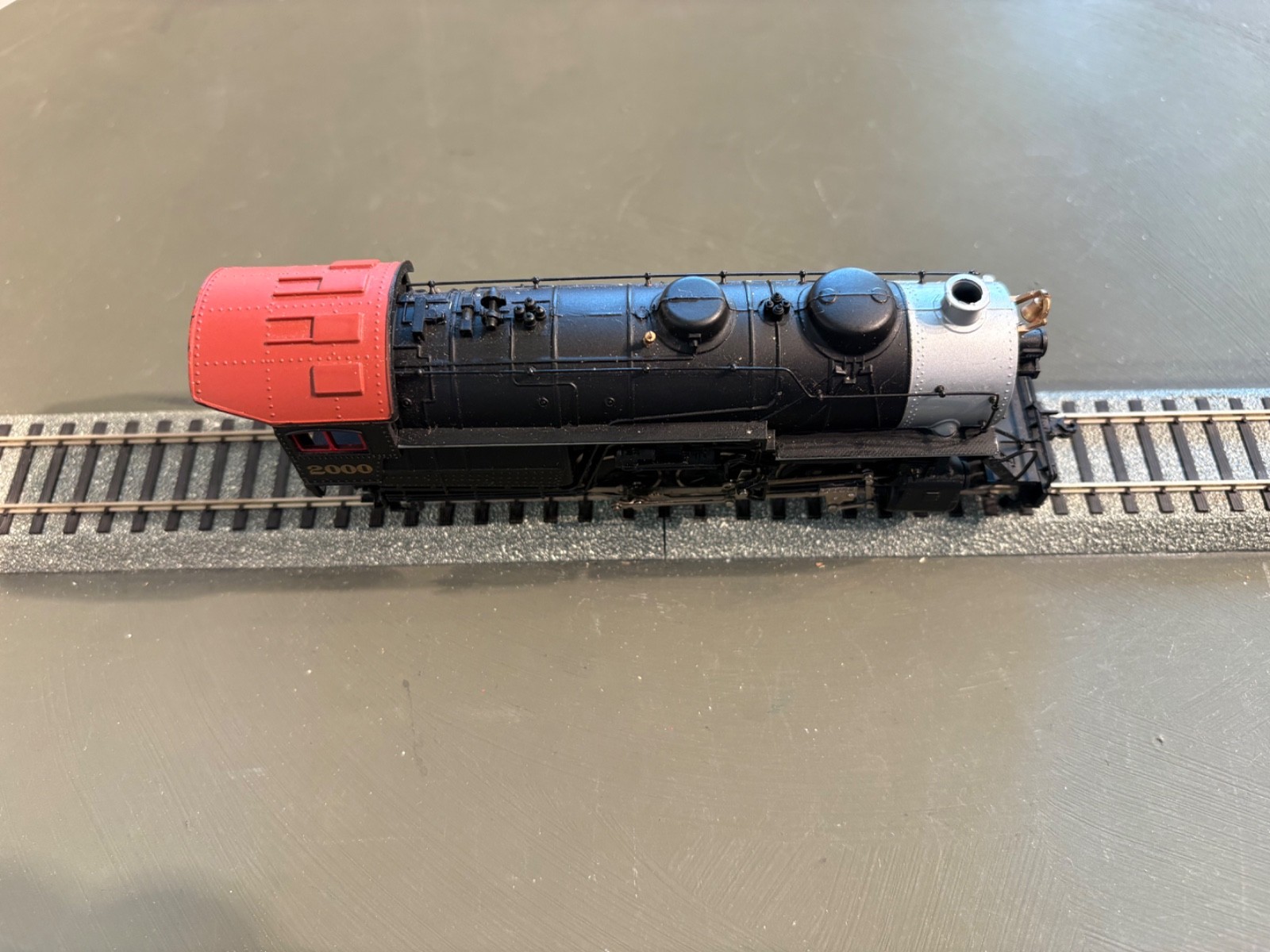 TESTED Bachmann 2-8-0 Consolidation Reading & Tender # 2000 (26-744)