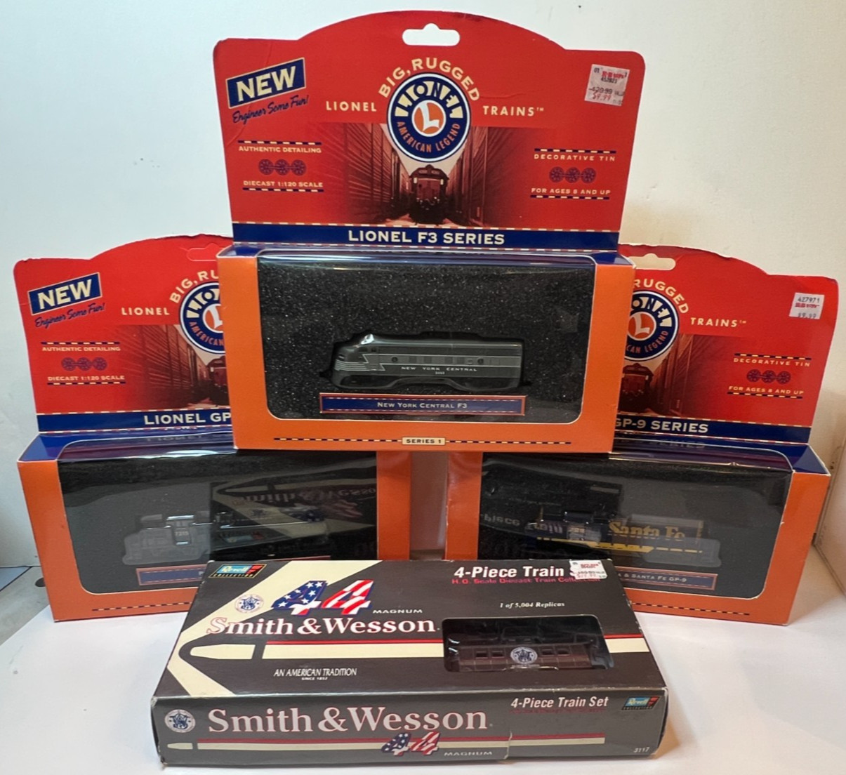 Trains Lot 4 LIONEL REVELL 1:120 SCALE
