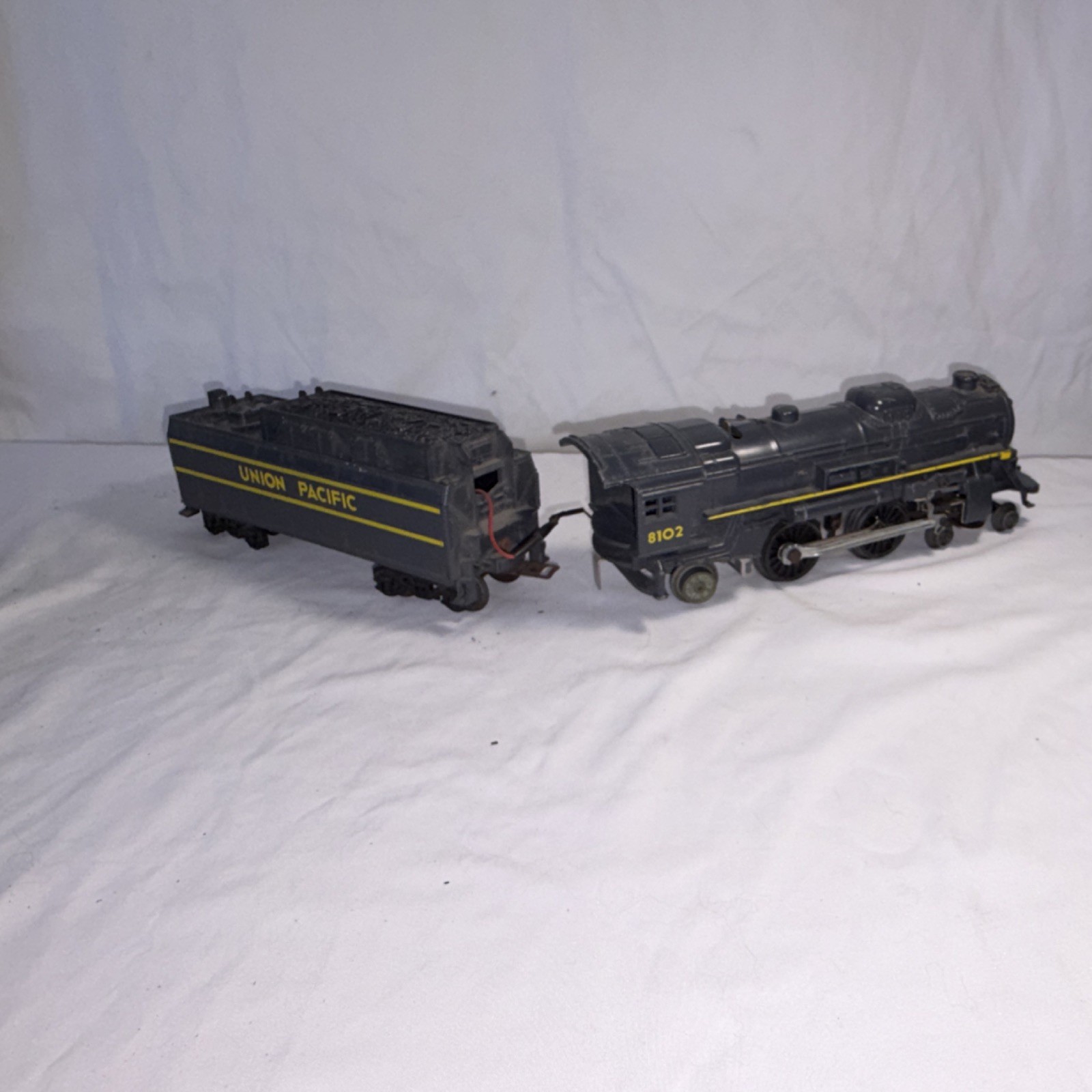 Union Pacific 8102 O Gauge 4-6-2 Steam Locomotive Black Yellow Tender 1:48