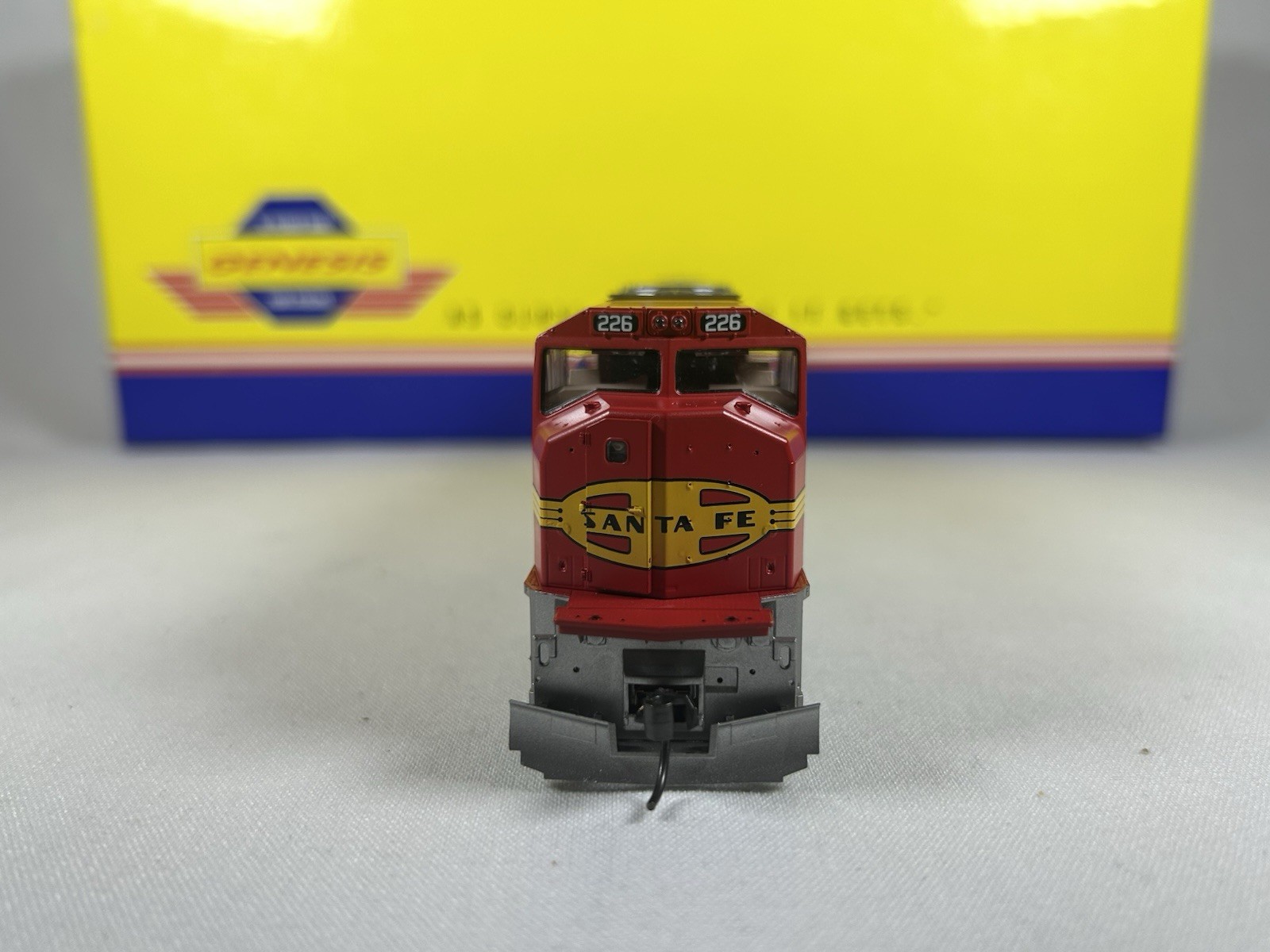 HO Athearn Genesis DCC Sound Santa Fe SD75M #226