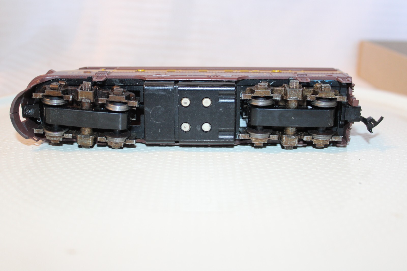 HO Scale Athearn, F7-A Diesel Locomotive, Pennsylvania, Brown, #9643 Built
