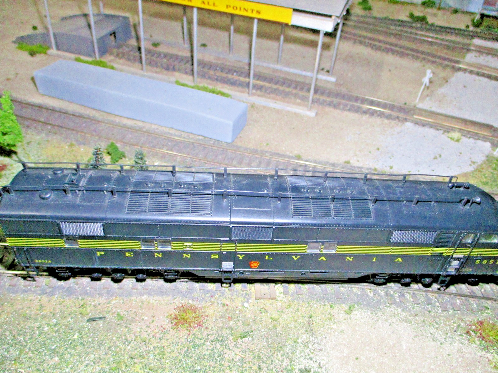 PRR 5851A EMD E7A BROADWAY LIMITED 753,BRUNSWWICK GREEN WITH ANTENNAS,DCC/SOUND