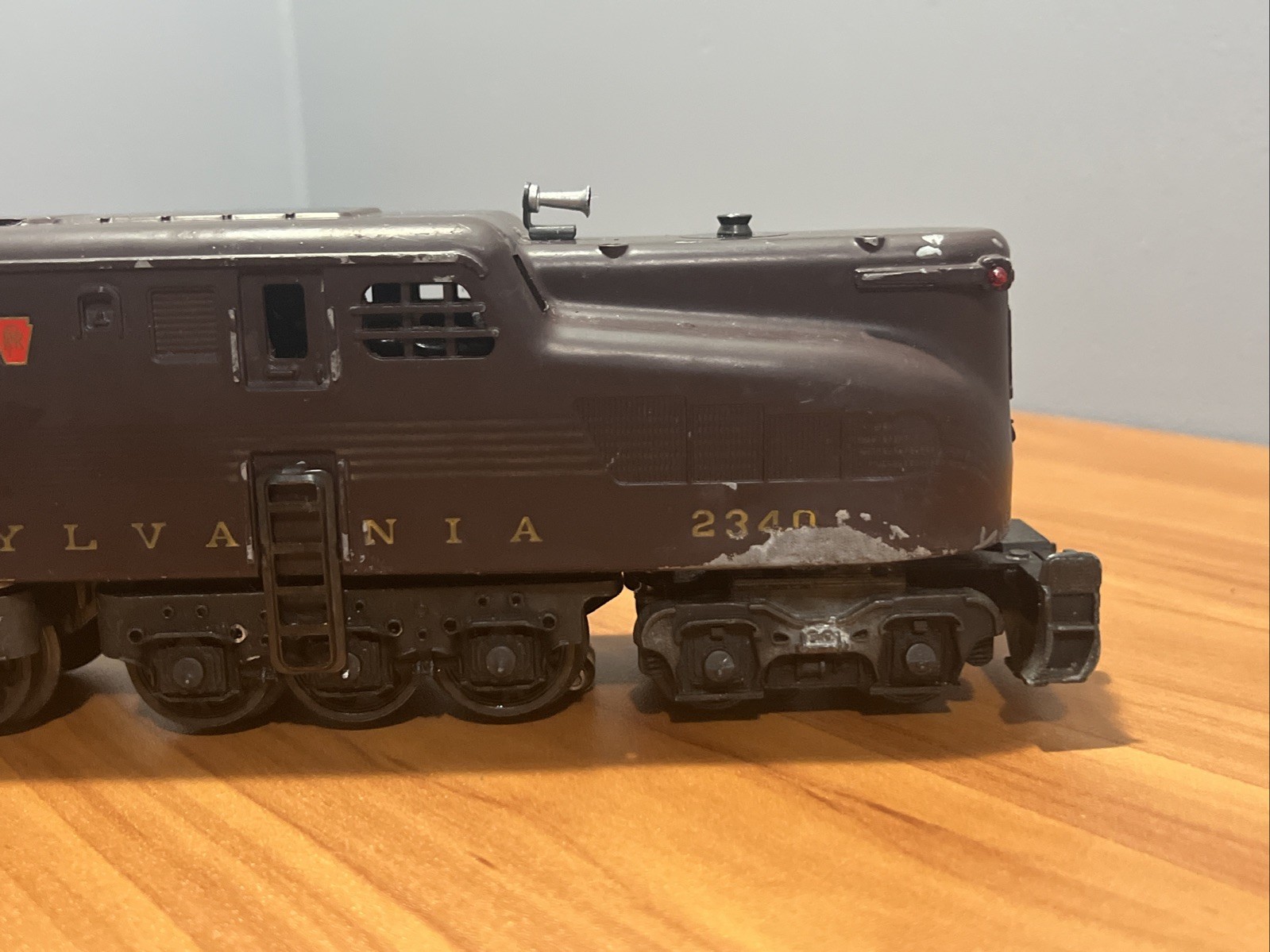 Lionel Postwar O Pennsylvania 2340 Tuscan Red 5 Stripe GG-1 Electric Locomotive