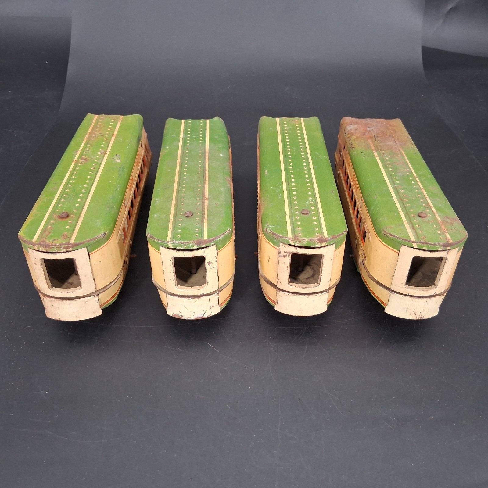 Vintage Marx Union Pacific O Streamliner M10005 w/ 6 Cars Green Yellow No Motor