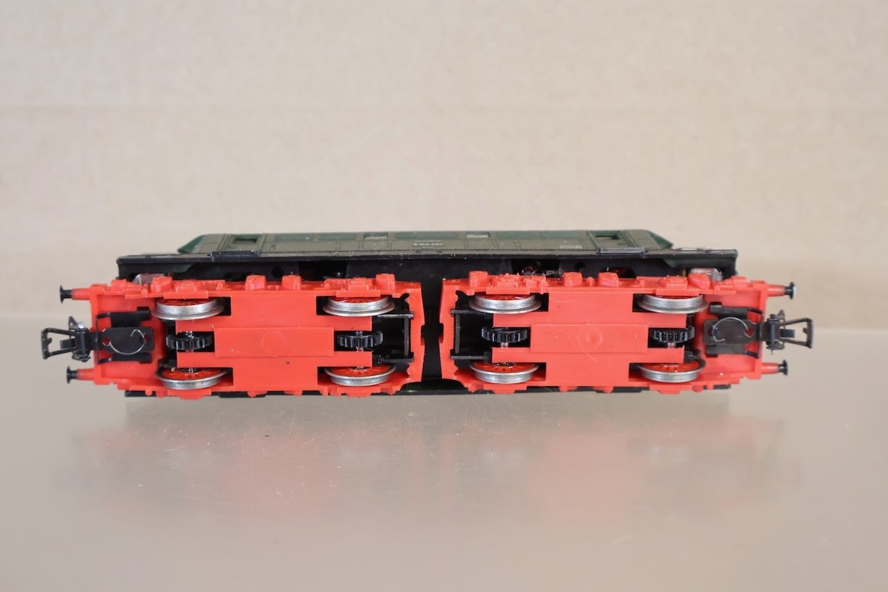 PIKO 6201 DB CLASS BR E44 131 ELECTRIC E-LOK LOCOMOTIVE with TWIN MOTORS om