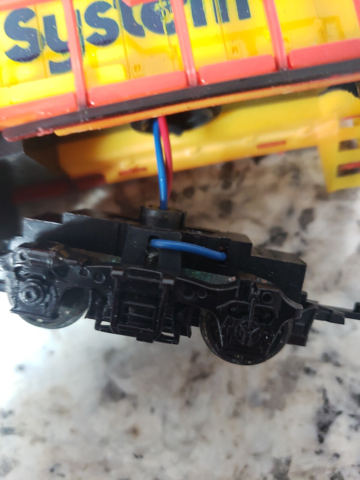 As is Life-Like HO 4810 Engine GP-38 Loco Chessie System B&O 8288 Caboose WM1872