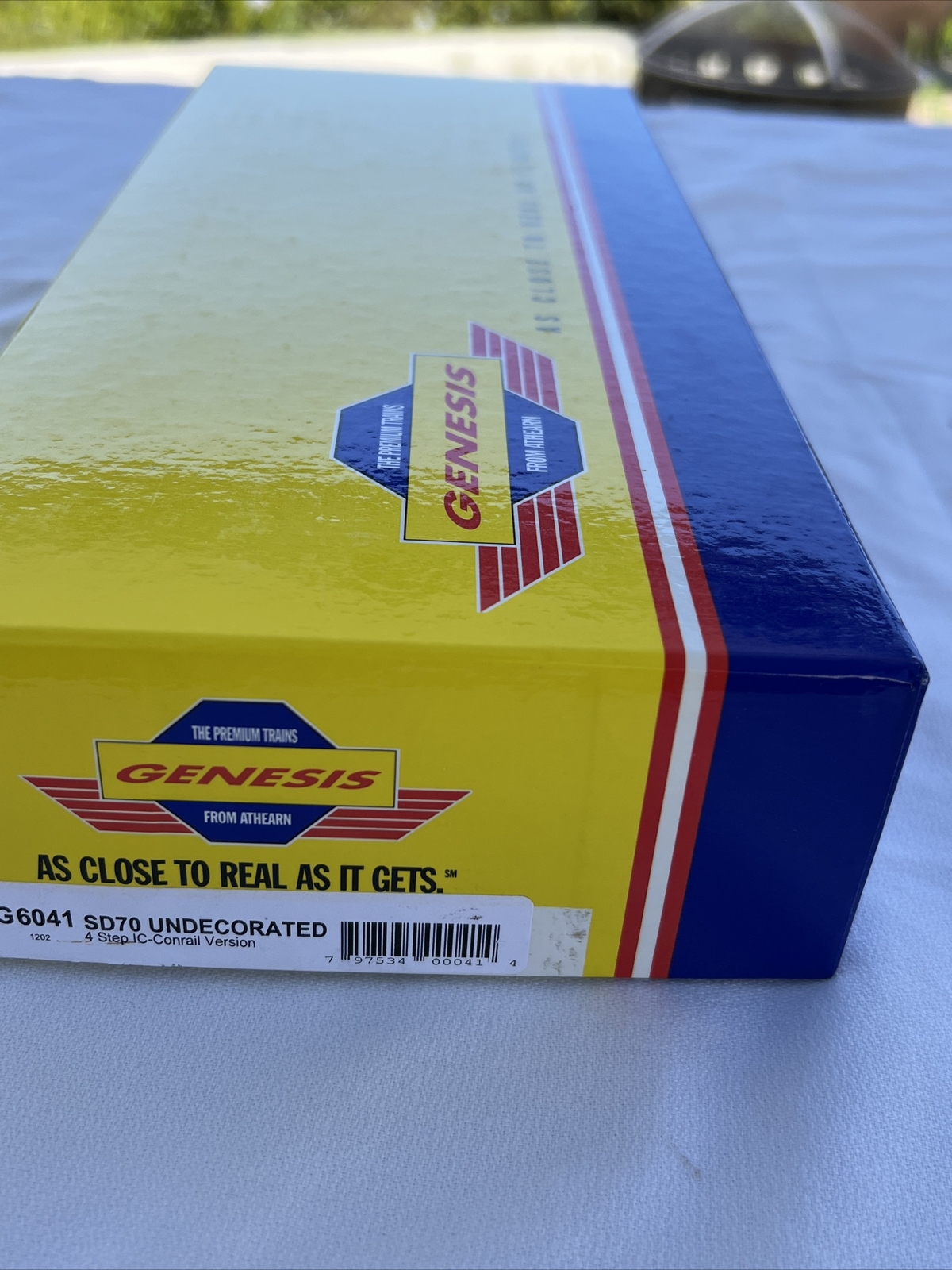 Athearn G6041 Genesis HO SD70 Diesel Locomotive UNDECORATED 4 step Ic-Conrail