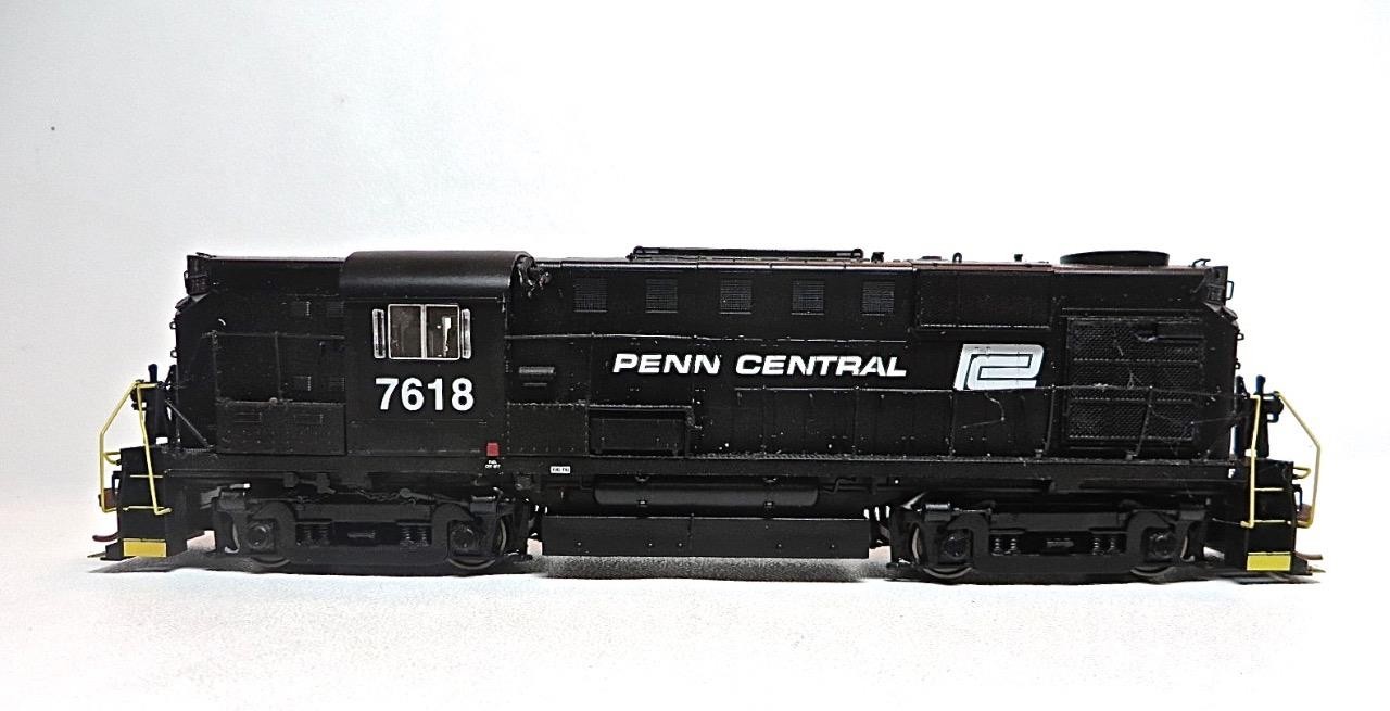 HO Rapido 31031 Penn Central ALCO RS-11 DC EX-PRR Cab 7618 Brand New