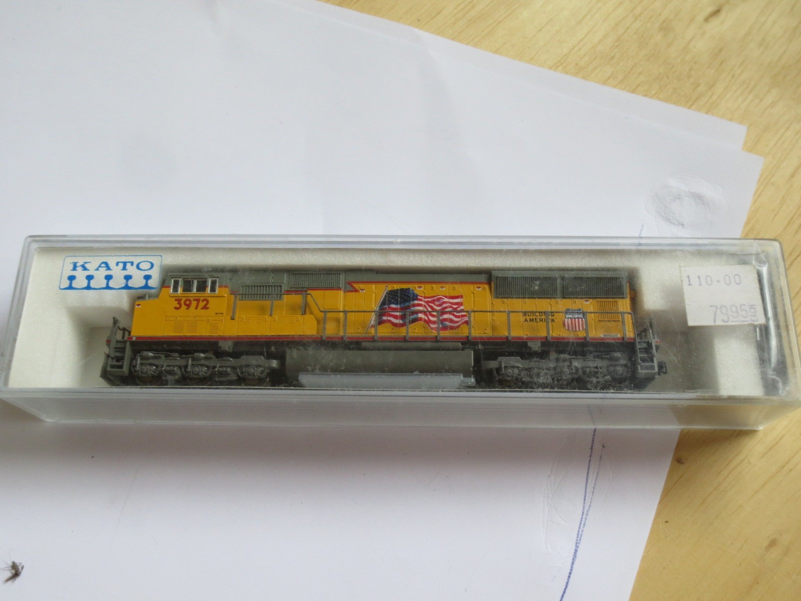 Kato N Scale SD70M Diesel Loco Union pacific 3972 W/DCC