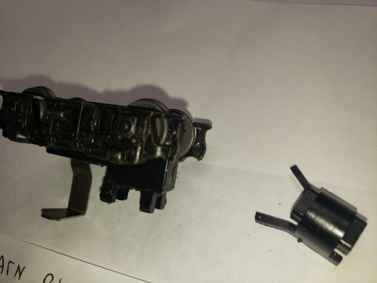 GP9 FRONT DIECAST METAL GEARED 4 WHEEL TRUCK ATHEARN BB HO SCALE Old Style PART