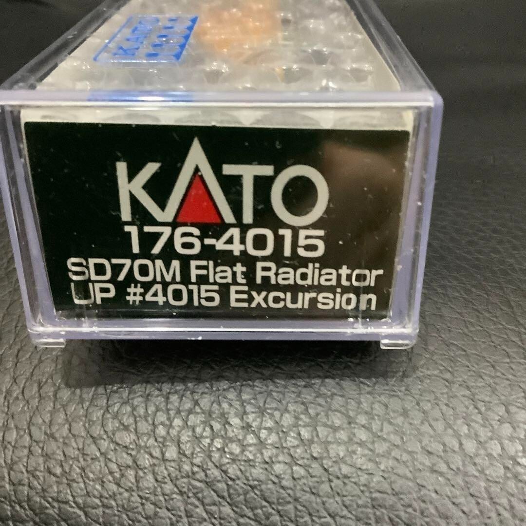 Kato N gauge EMD SD70M Flat Radiator UP Excursion 176-4015 Model Train railway
