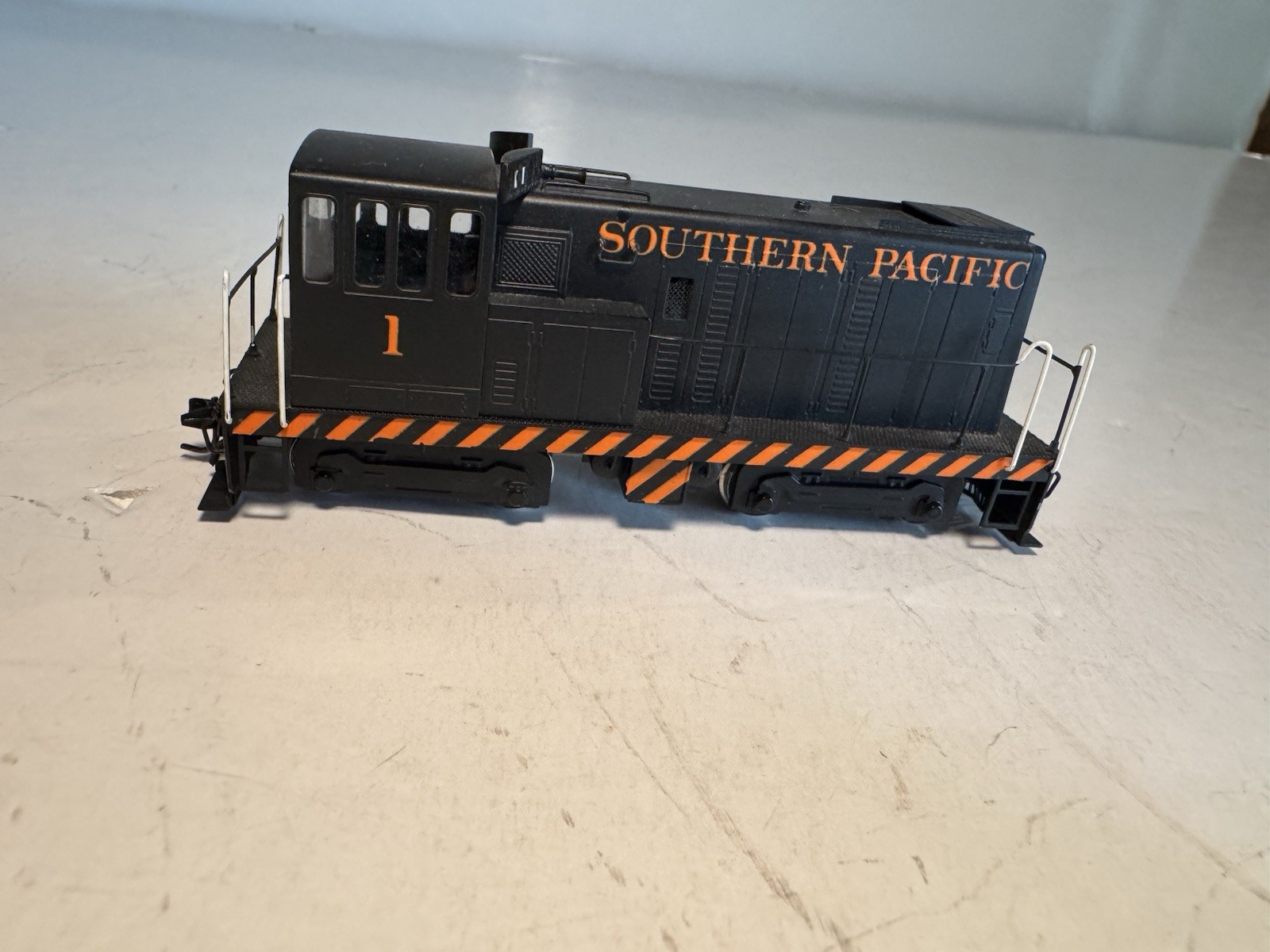 NWSL HOn3 Brass GE 50 Ton Diesel Switcher DF-700 Southern Pacific #1 RARE
