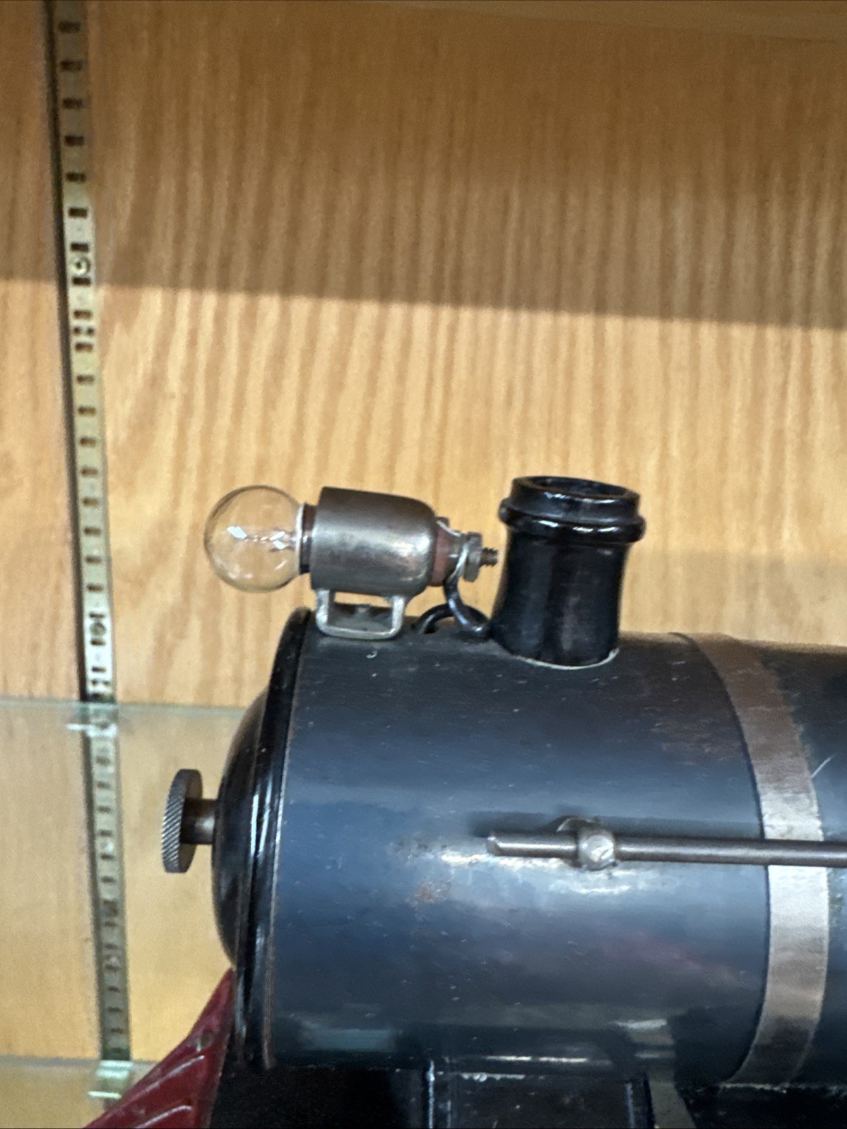 Lionel Mfg #5 Thick Rim With Pedestal Headlight