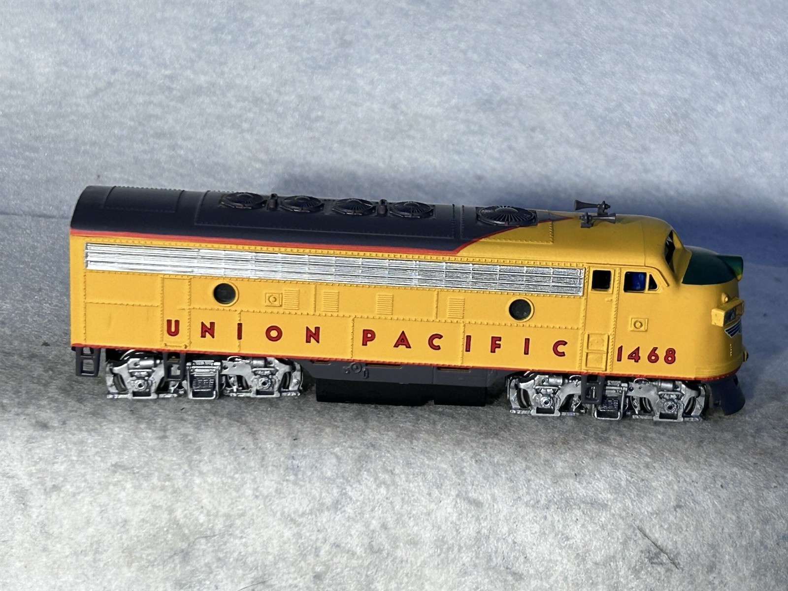 Beautiful Bachman Plus Union Pacific RR F-7A Locomotive HO