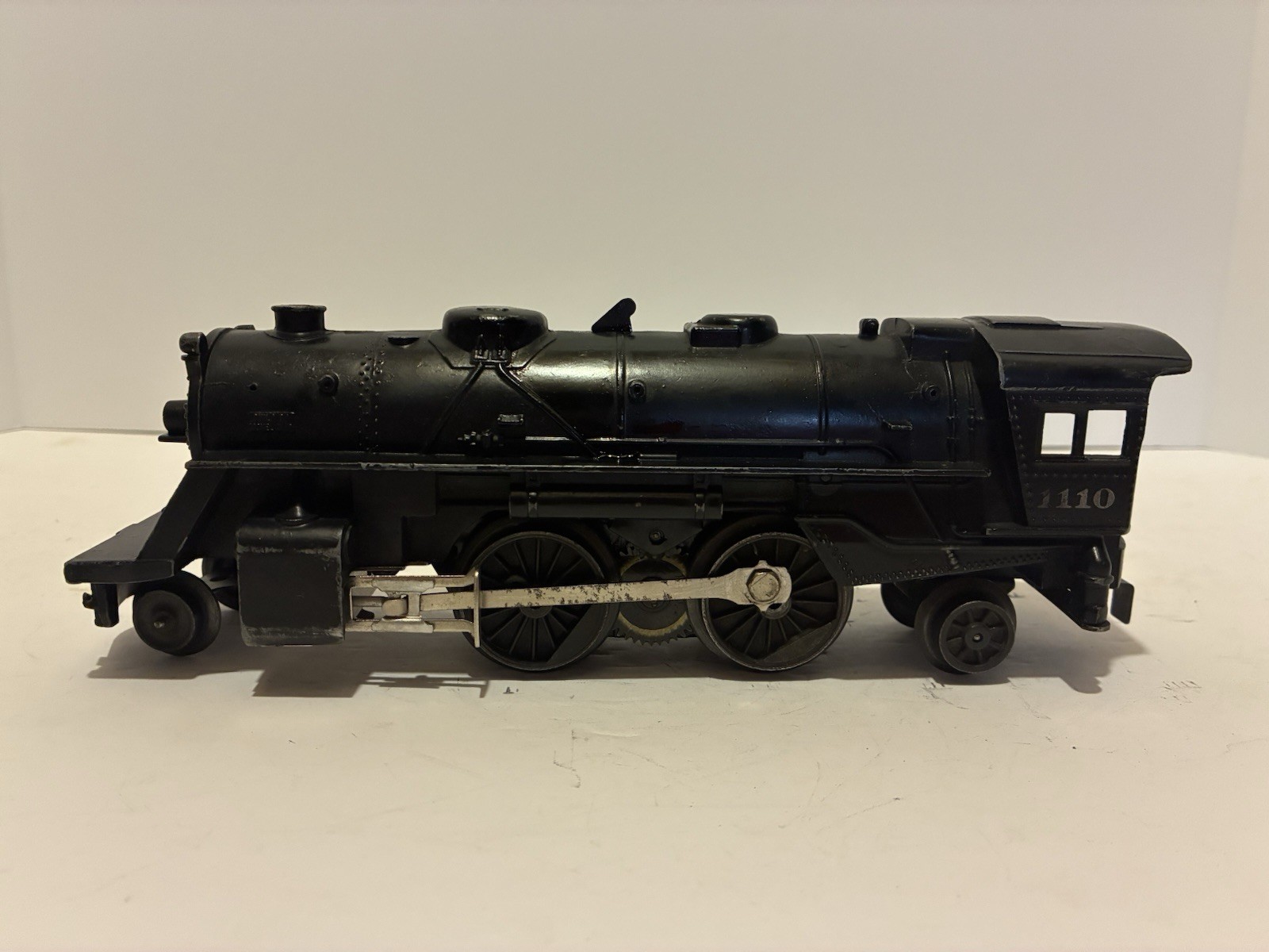 Lionel 1110 Scout Locomotive And Tender. Tested See Description.