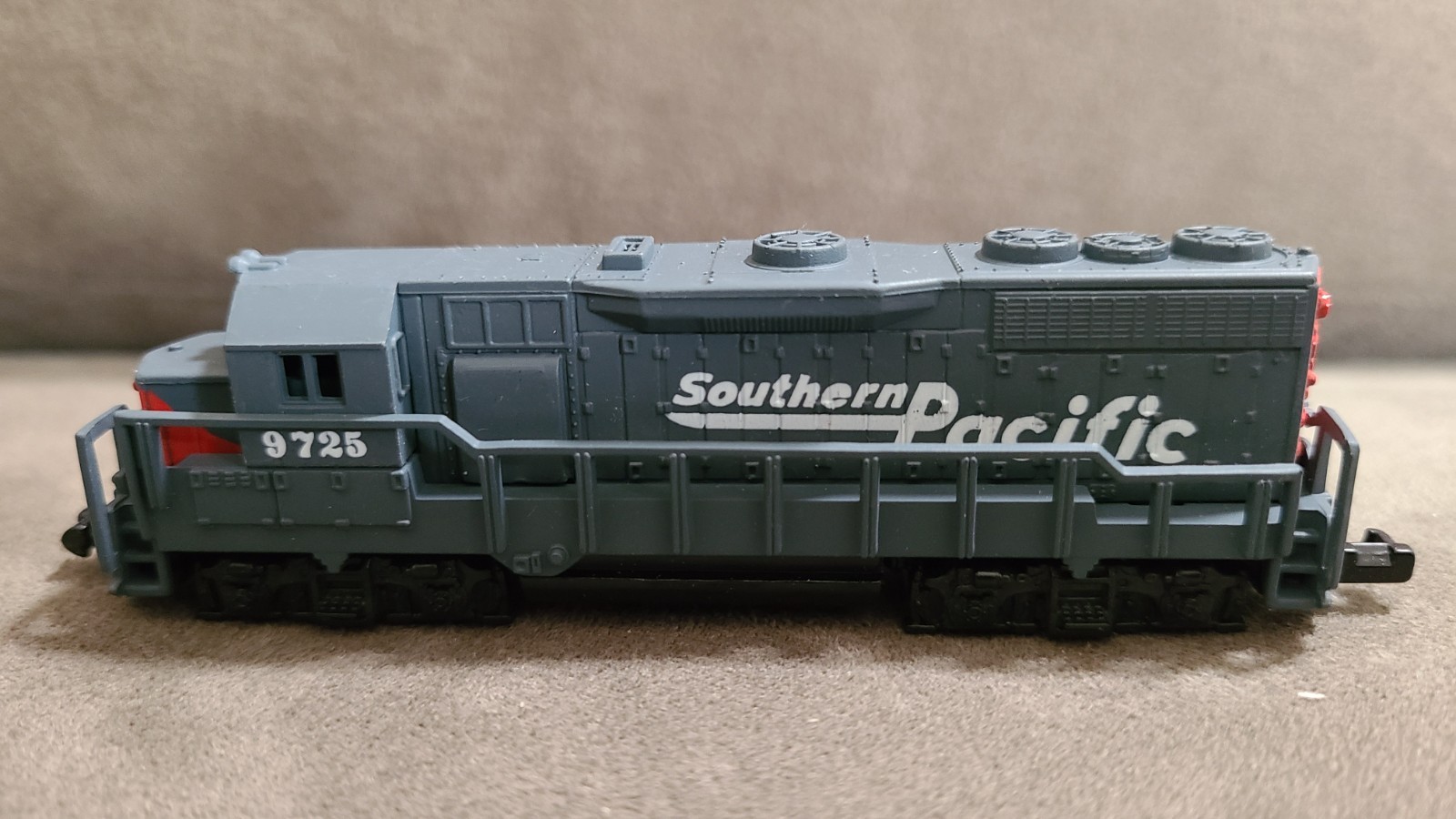 Southern Pacific 9725 Toy Locomotive No. 418 High Speed In Original Box