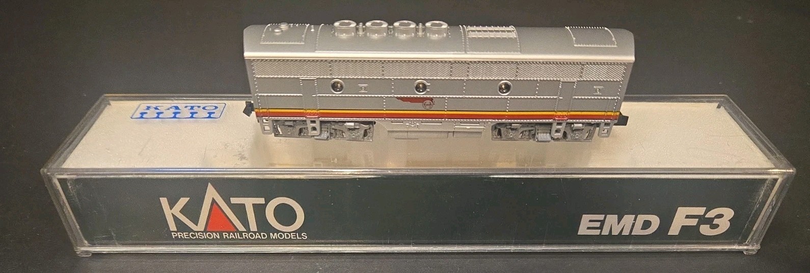 KATO EMD F3 B Santa Fe N Scale 176-194 Phase II SF See Details! US Seller
