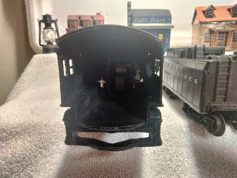 O Gauge Lionel Vintage 1940s # 2025 2-6-2 Steam Locomotive & 234W Tender -Tested