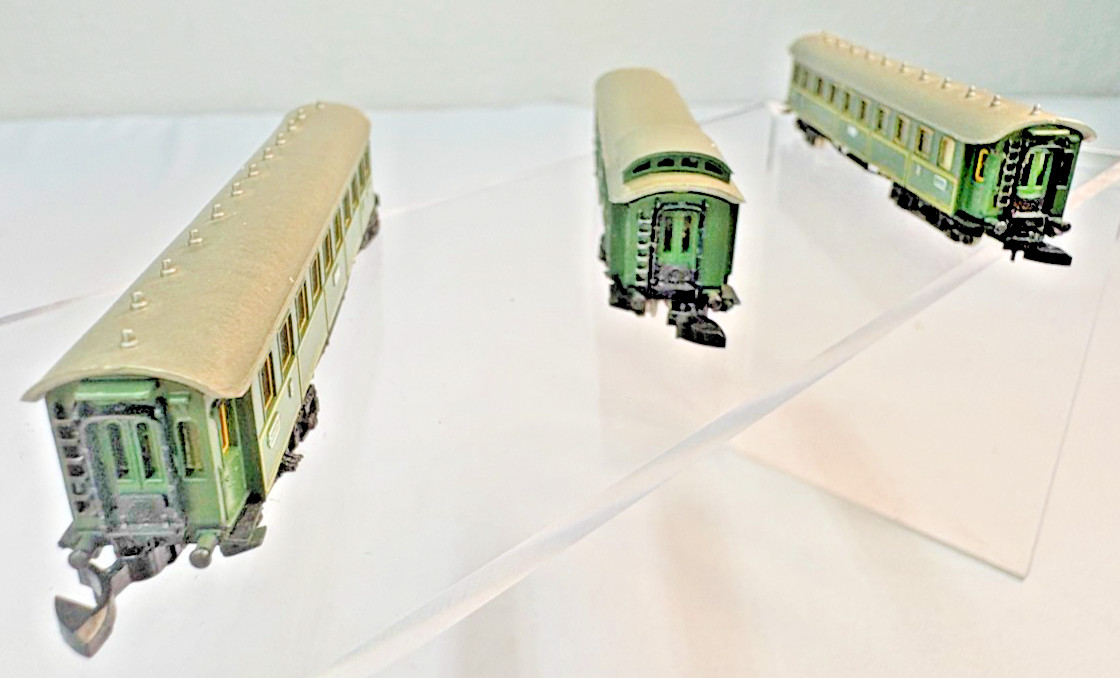 Z Scale Marklin Mini-Club 8102 K.Bay.Sts.B Bavarian S3/6 4-6-2 Loco & Passenger
