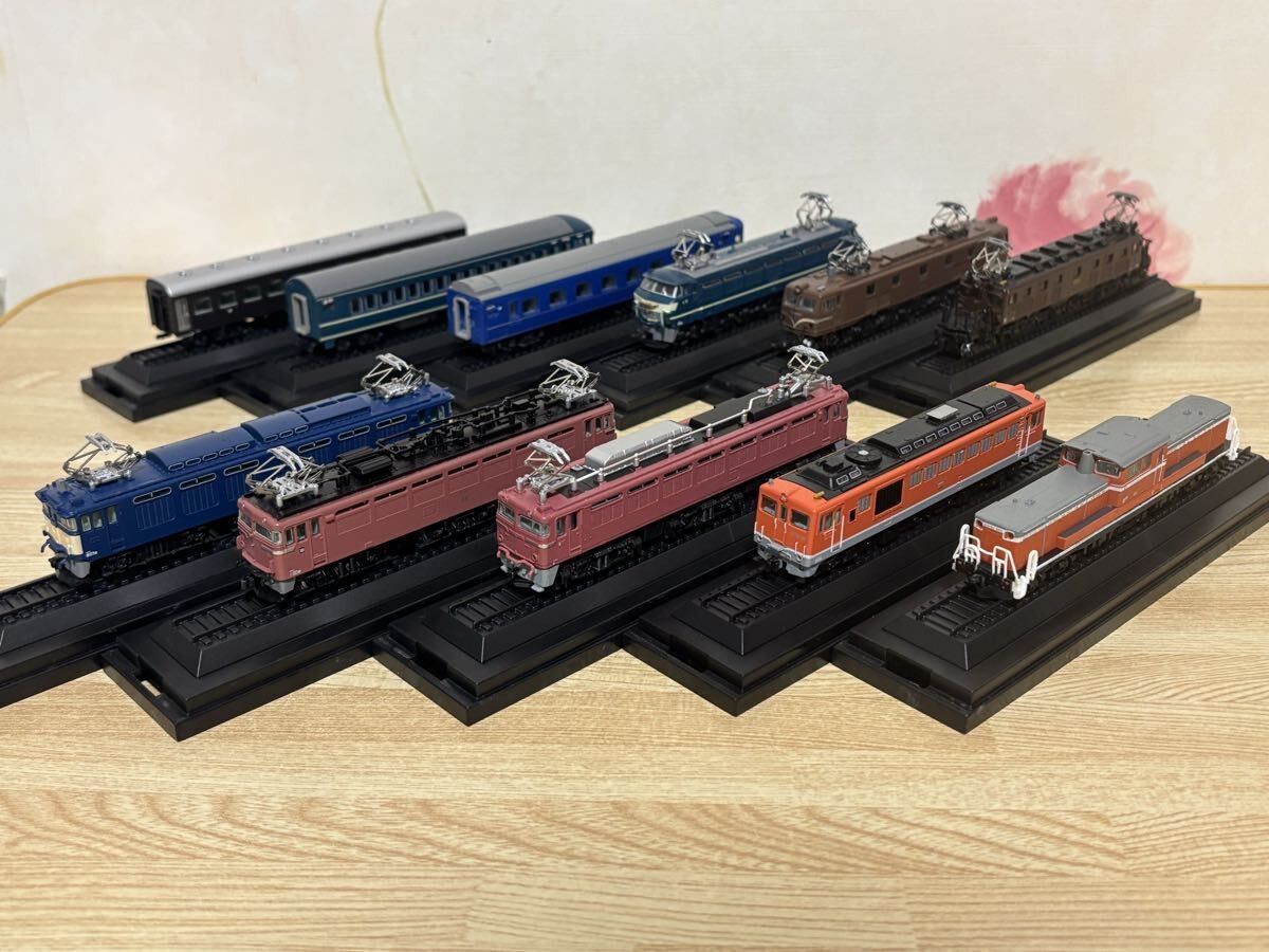N Gauge Size Japanese Railway Collection 11-Car Set DD51 Diesel Locomotive DF50
