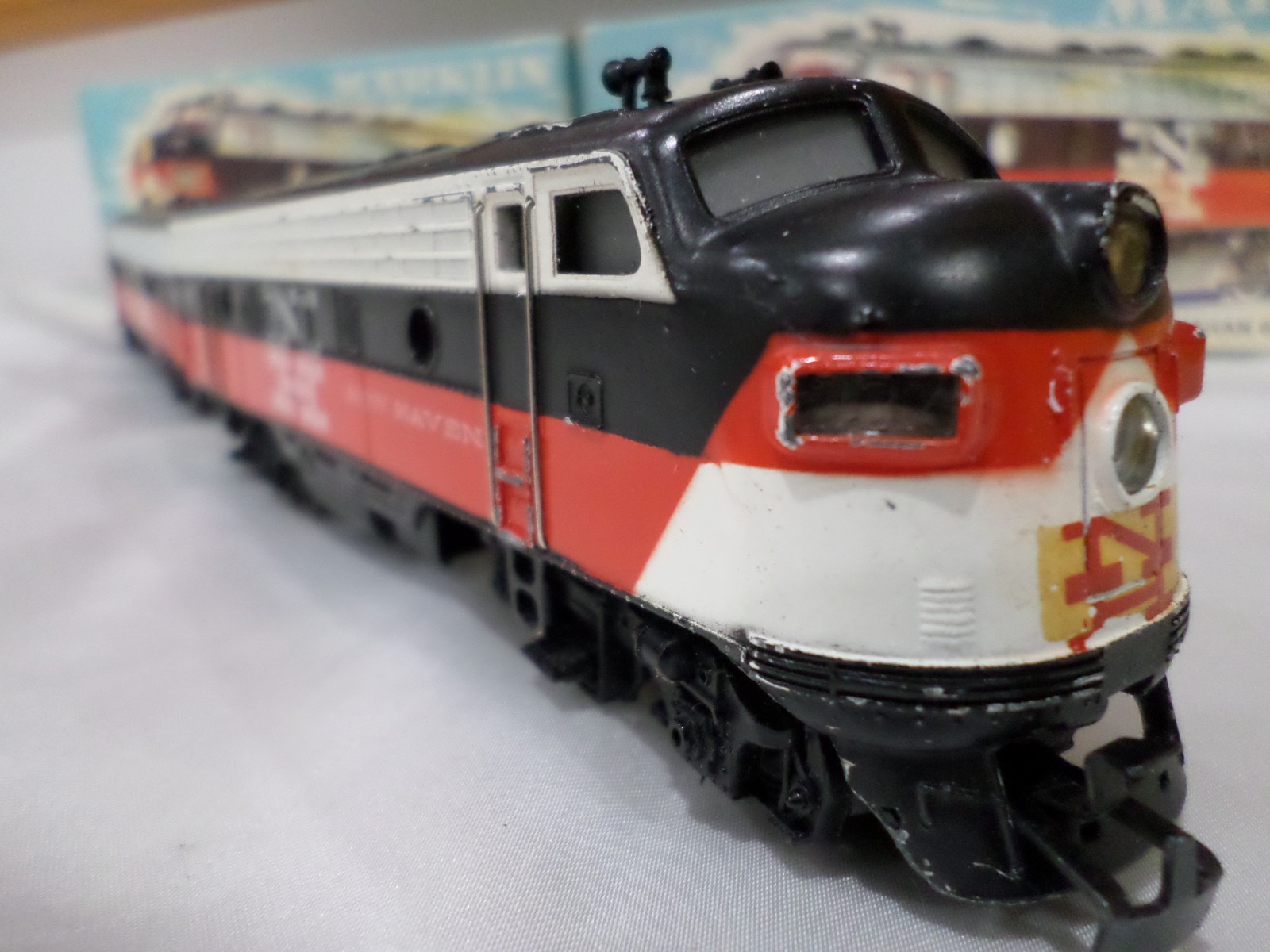 Marklin 3062 /4062 HO New Haven F7 Locomotive, 3 rail, (Analogue)