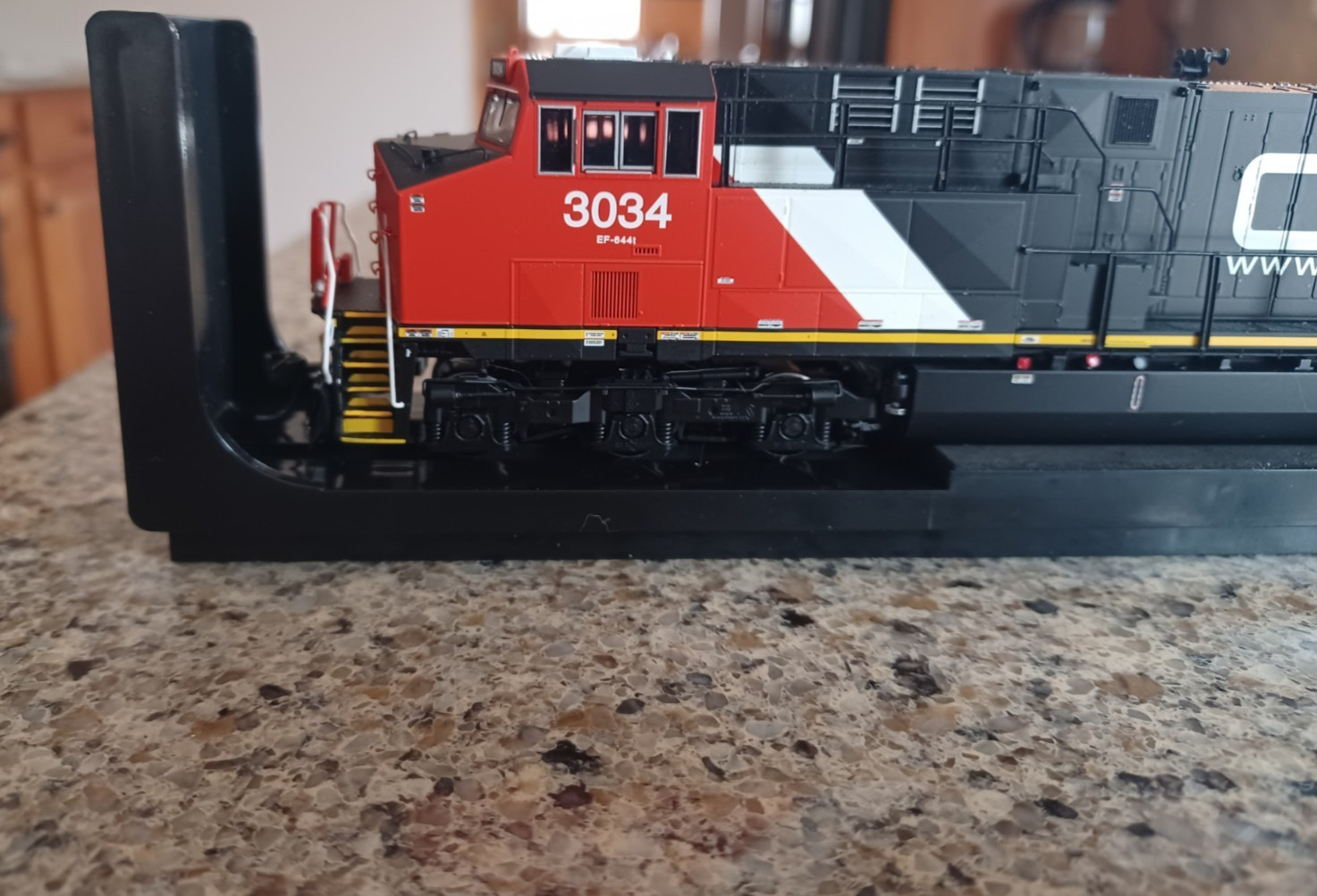 INTERMOUNTAIN-HO-ET44AC LOCO-W/ESU LOKSOUND-CANADIAN NATL-CAR#3034-497102S-08